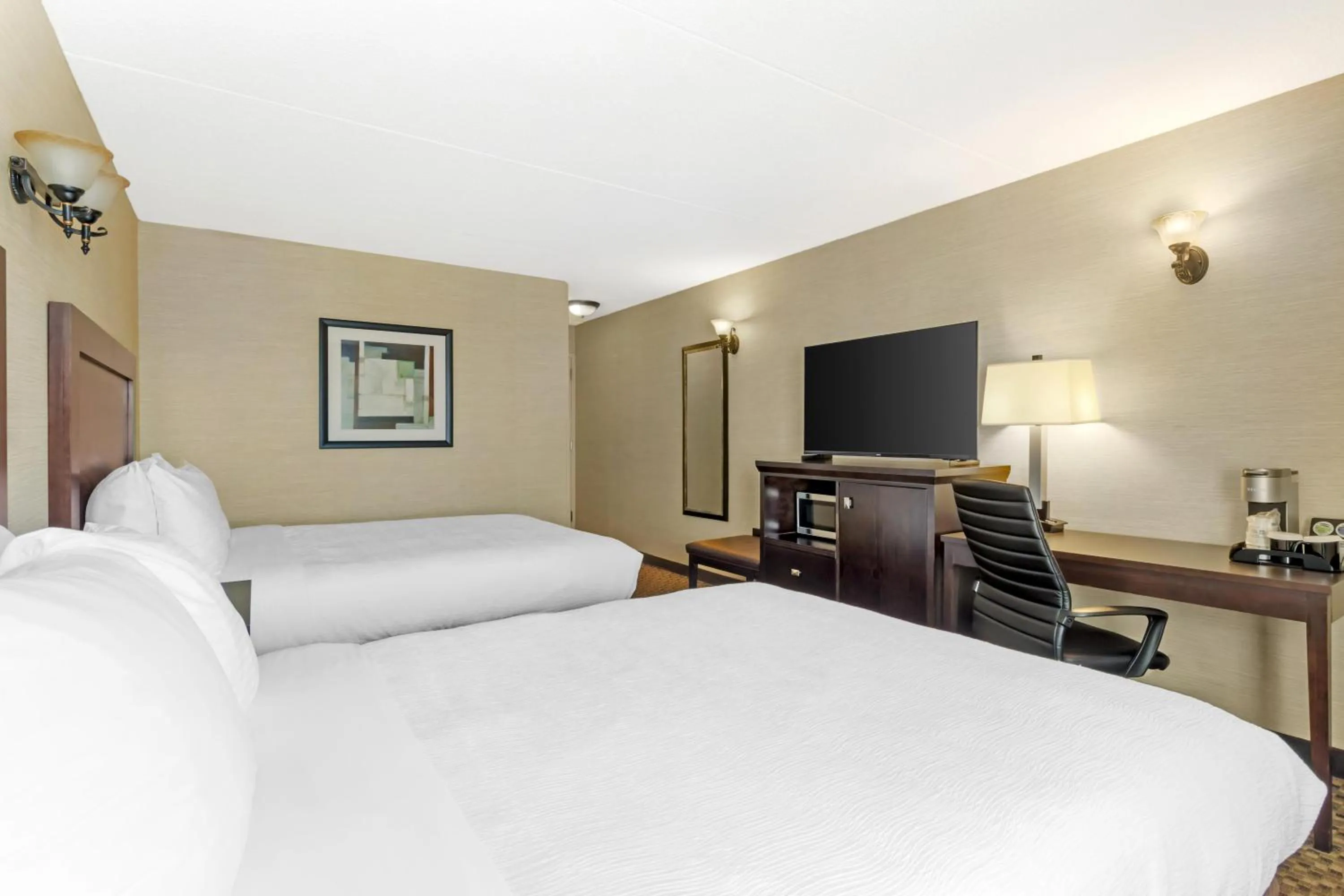 Bedroom, Bed in Best Western Plus Dryden Hotel and Conference Centre