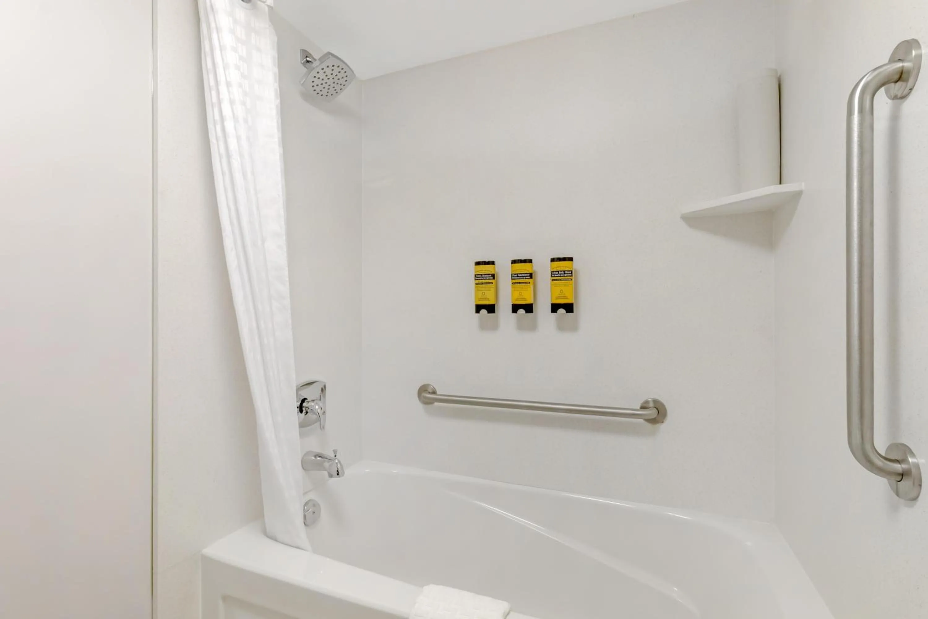 Bathroom in Best Western Plus Dryden Hotel and Conference Centre