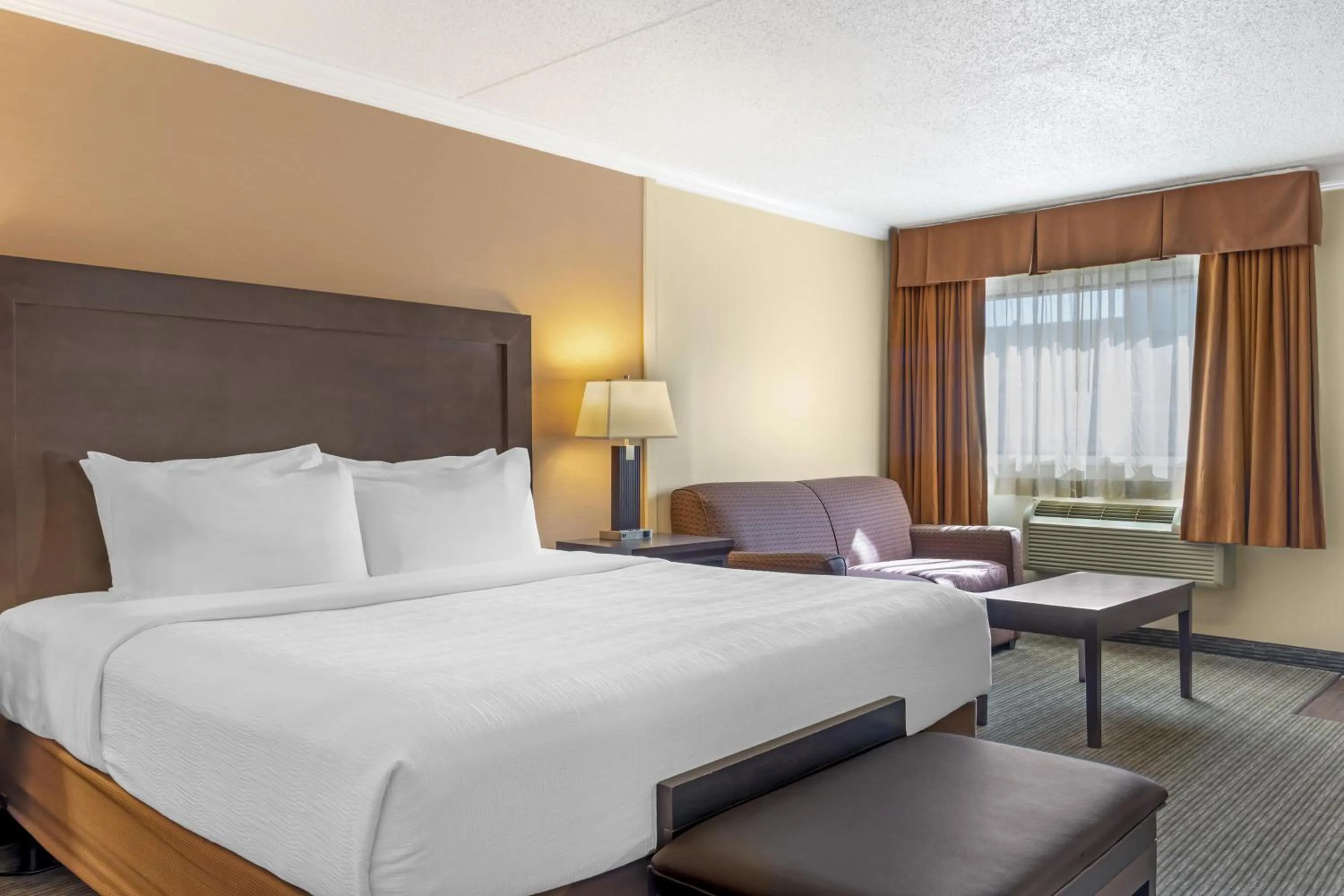 Bedroom, Bed in Best Western Plus Dryden Hotel and Conference Centre