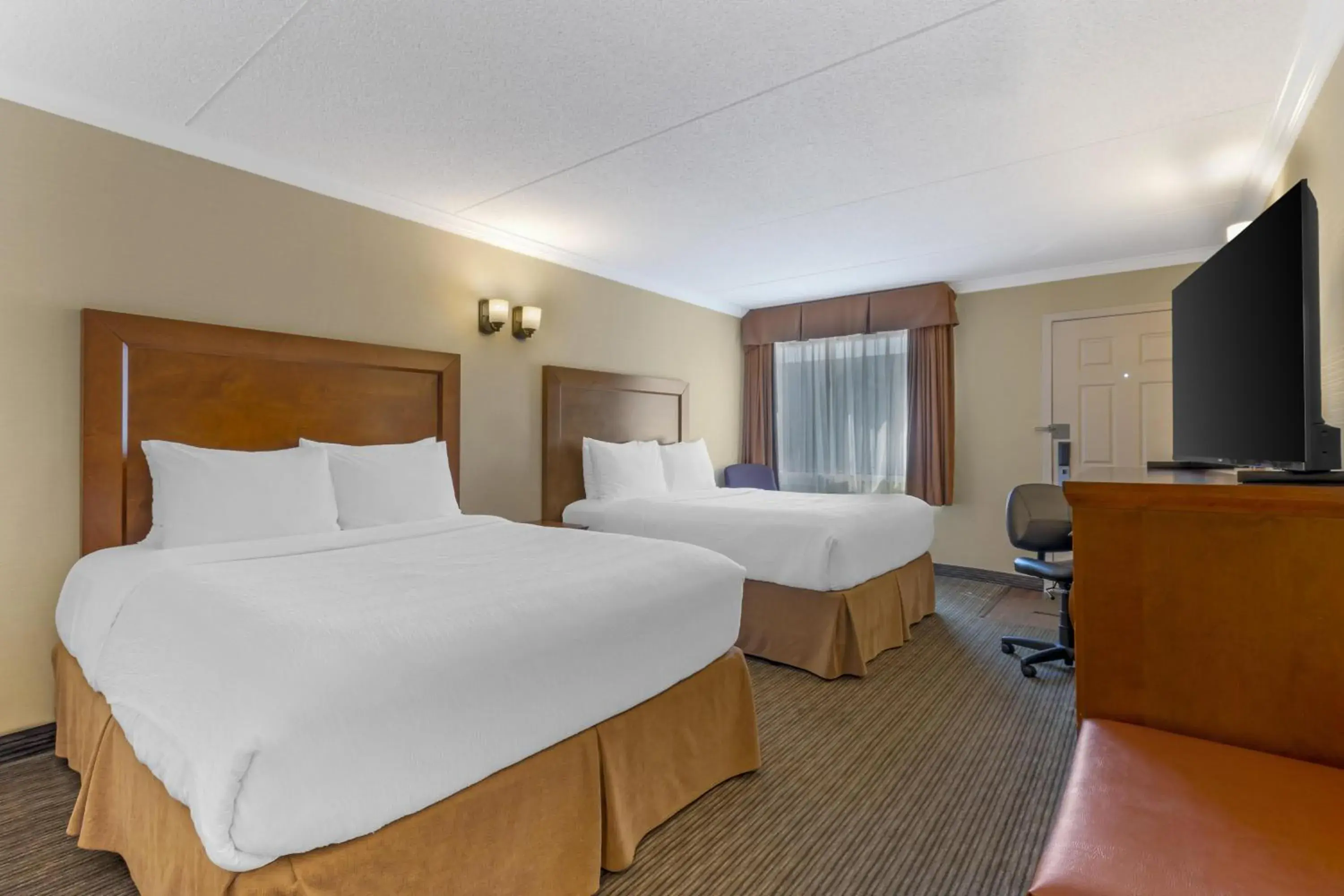 Queen Room with Two Queen Beds- Ground Floor in Best Western Plus Dryden Hotel and Conference Centre Queen Room with Two Queen Beds- Ground Floor in Best Western Plus Dryden Hotel and Conference Centre