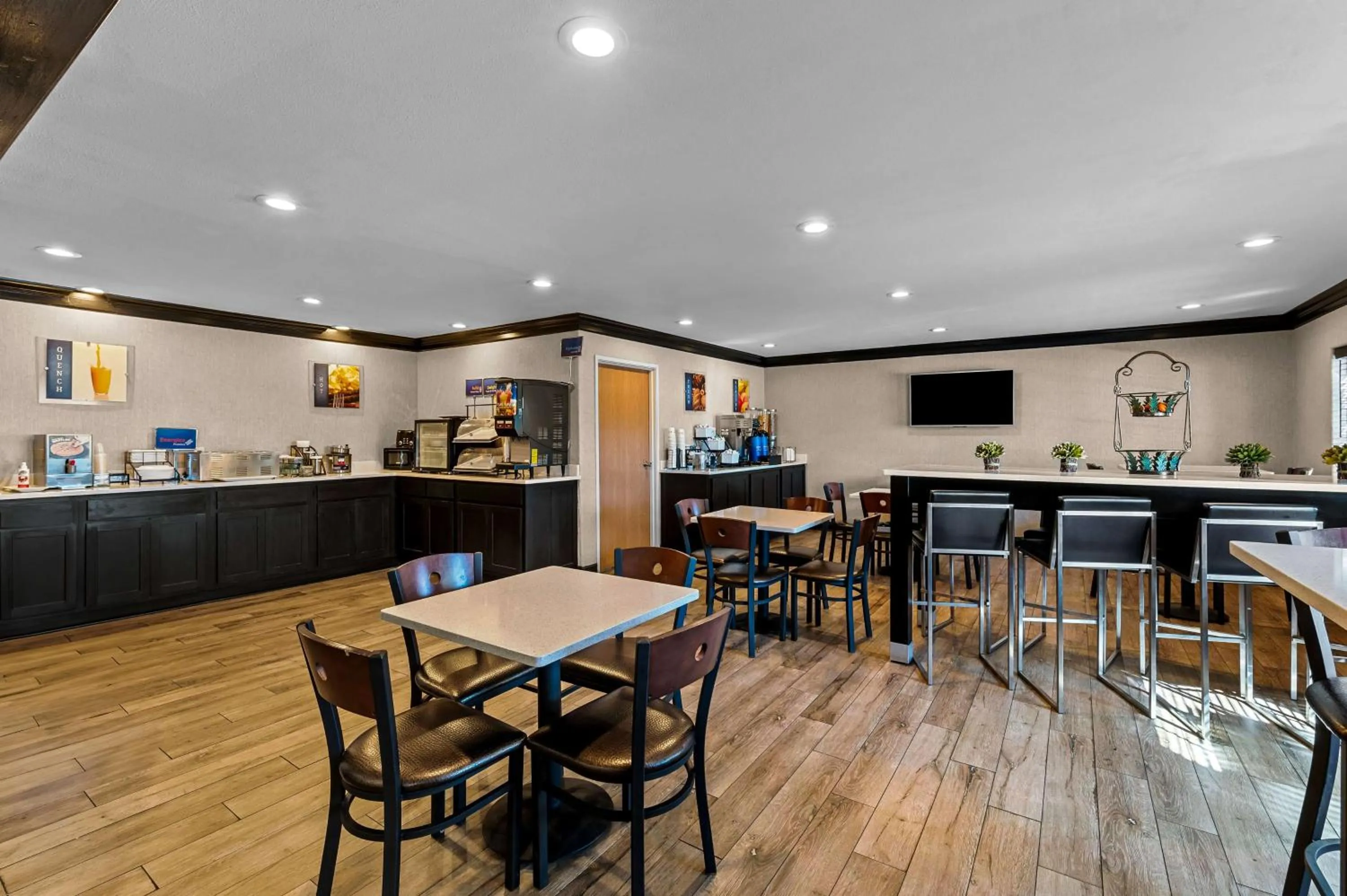 Breakfast in Best Western Presidential Hotel & Suites