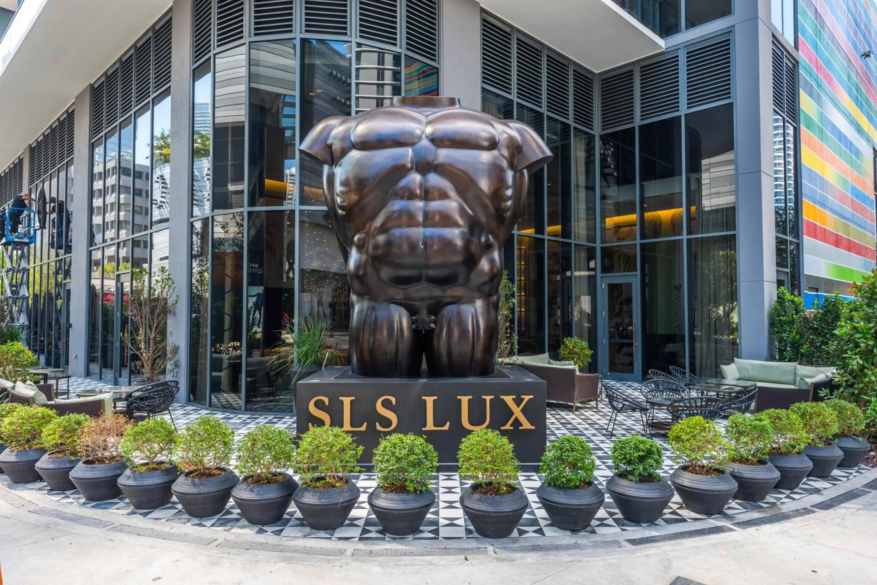 Facade/entrance in SLS LUX Brickell