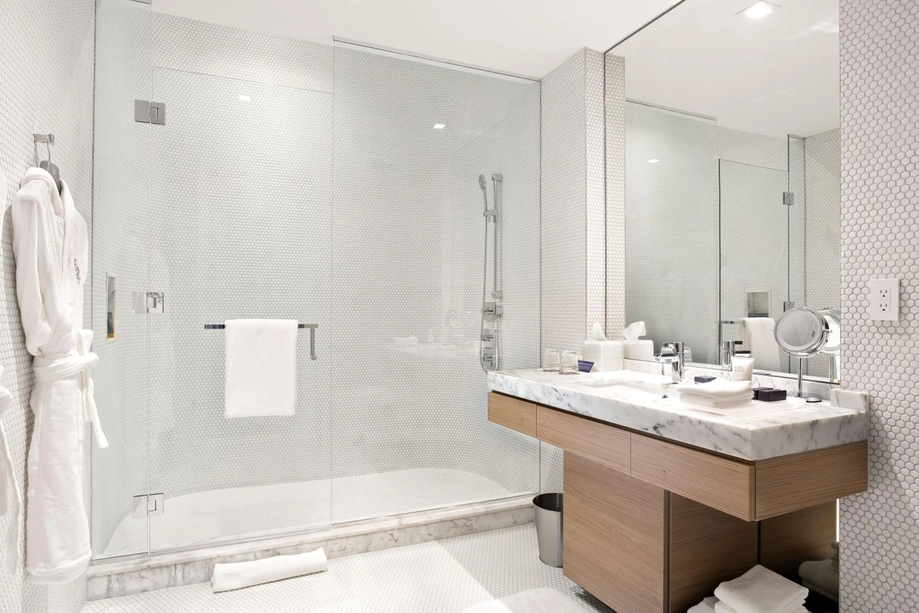 Shower in SLS LUX Brickell