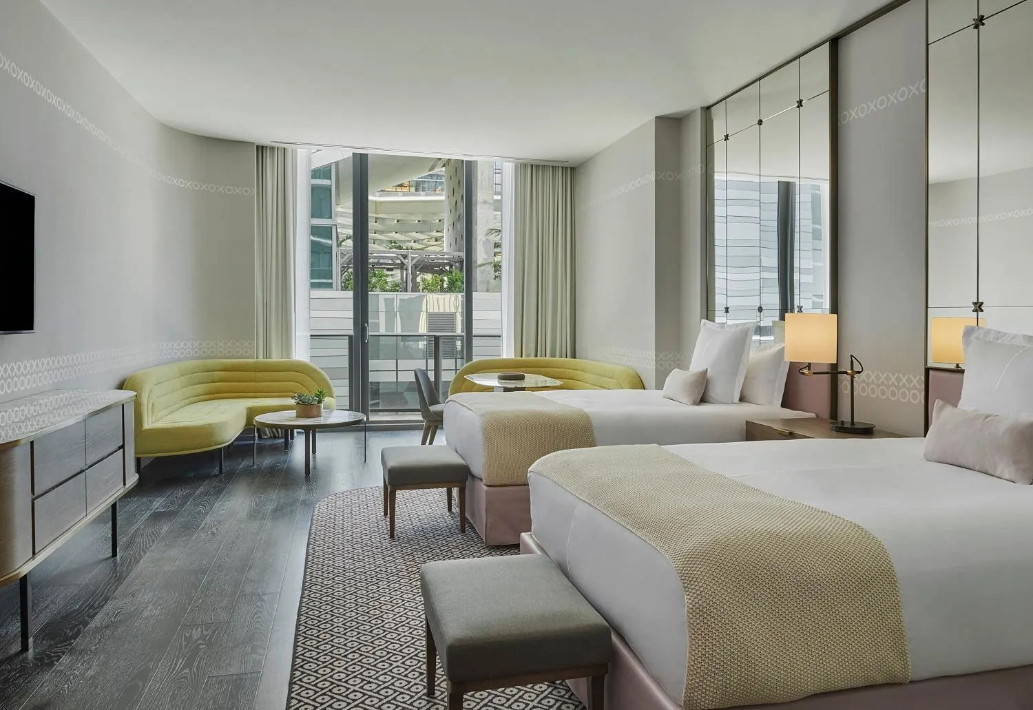 Balcony/Terrace in SLS LUX Brickell