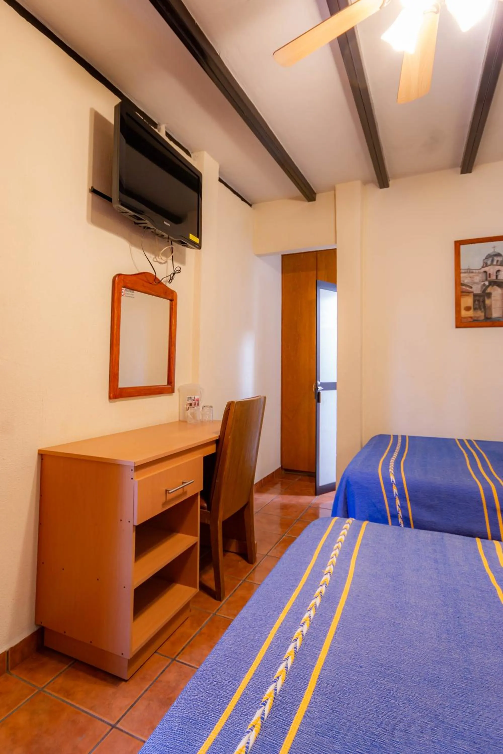 Bed in Hotel el Carmen, Morelia