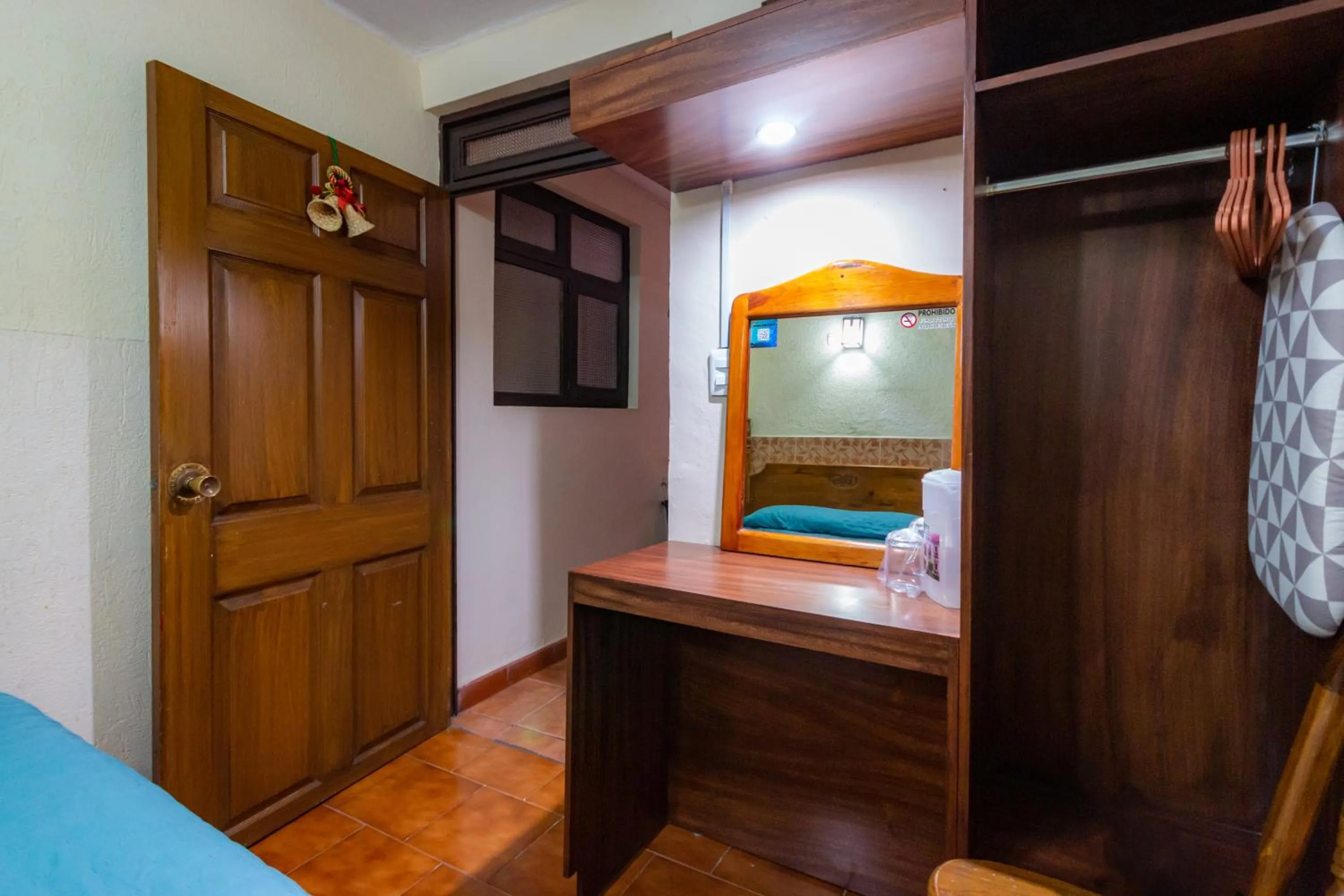 Photo of the whole room, Bed in Hotel el Carmen, Morelia