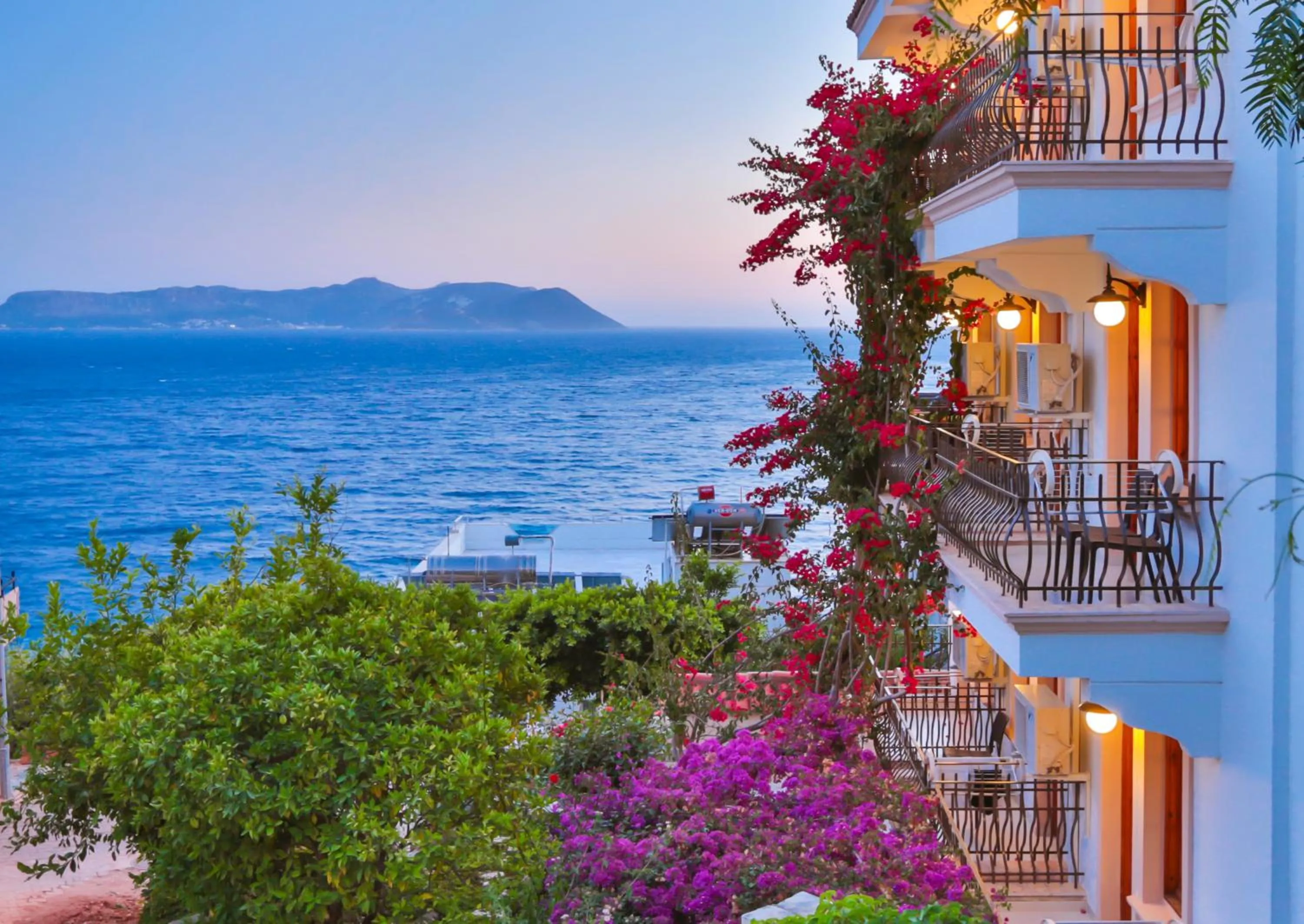 Property building in Hotel Begonvil