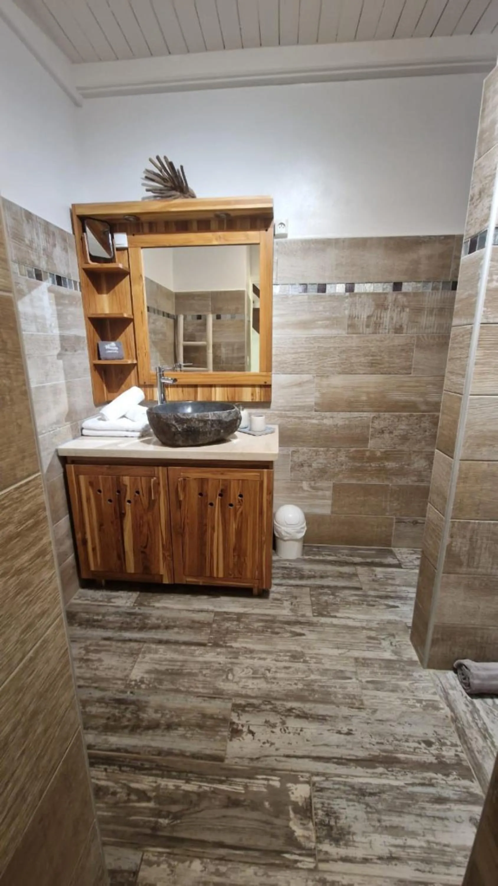 Bathroom in Caraib'Bay Hotel