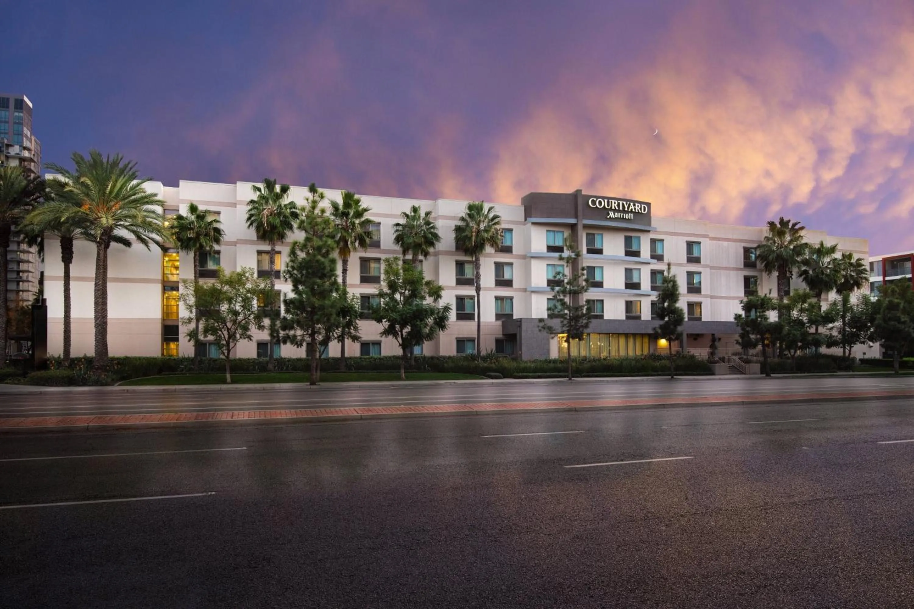 Property building in Courtyard by Marriott Santa Ana Orange County