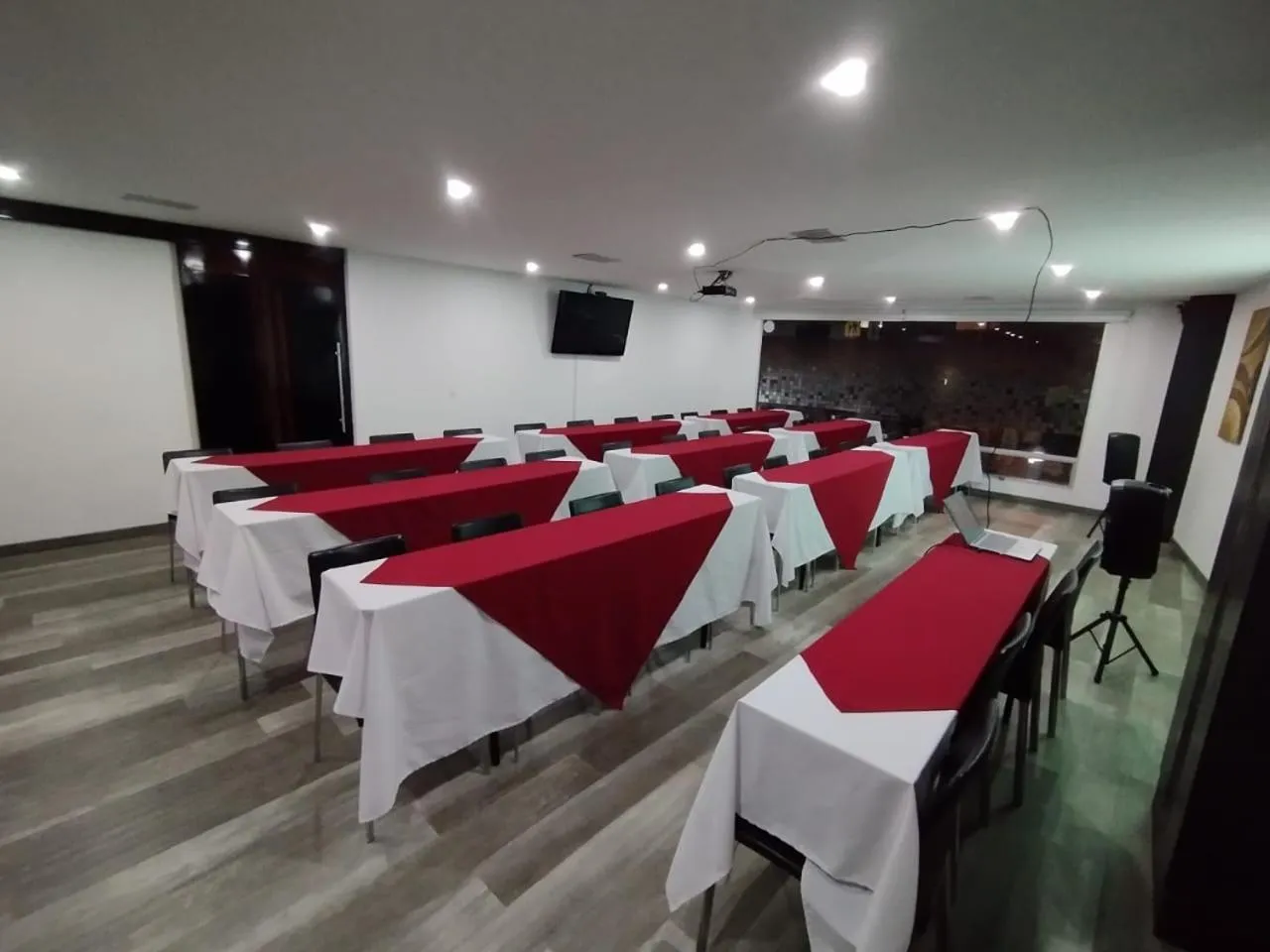 Meeting/conference room in Aparta-Suites Mirador del Recuerdo