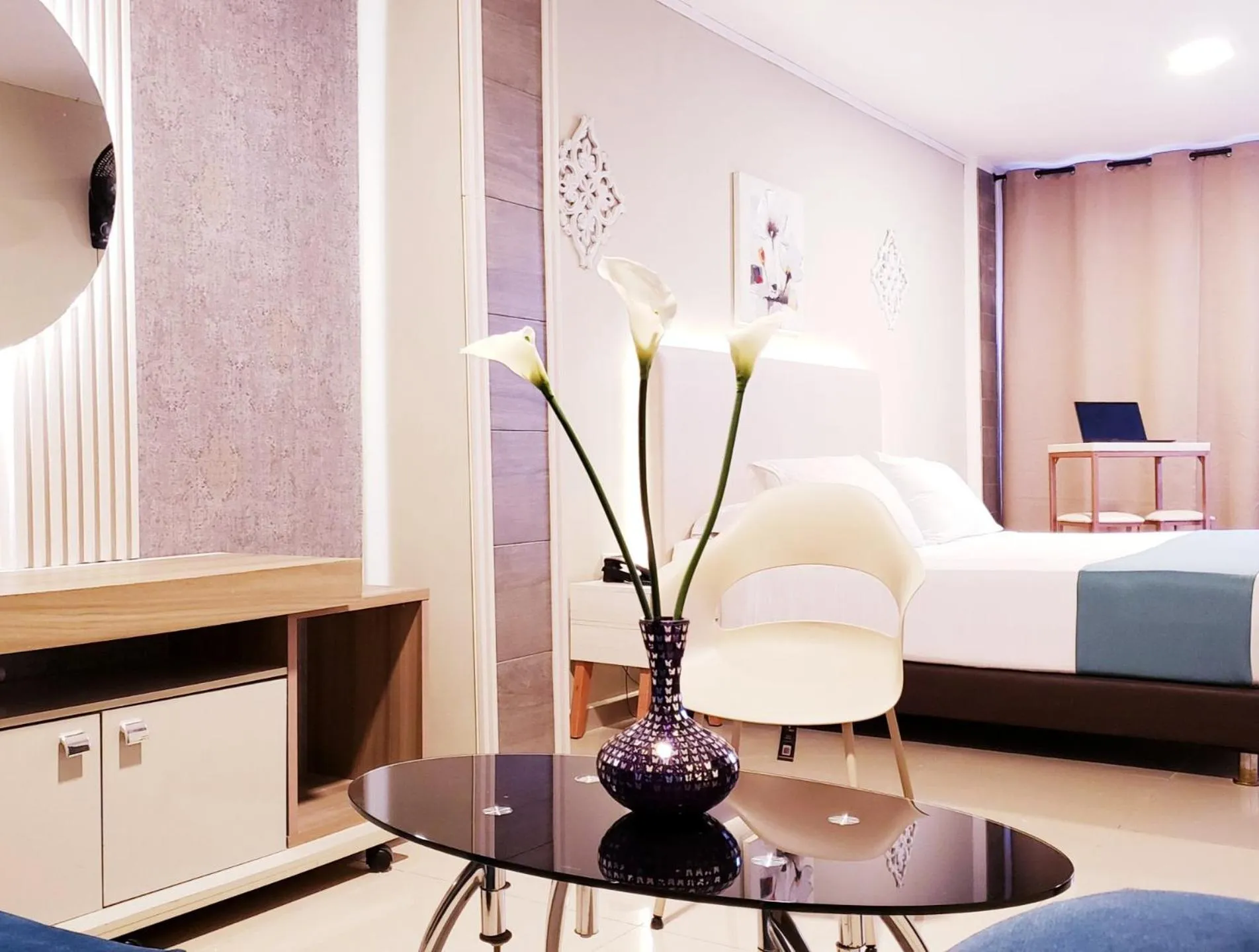 Bed in Hotel Suite Center Pereira