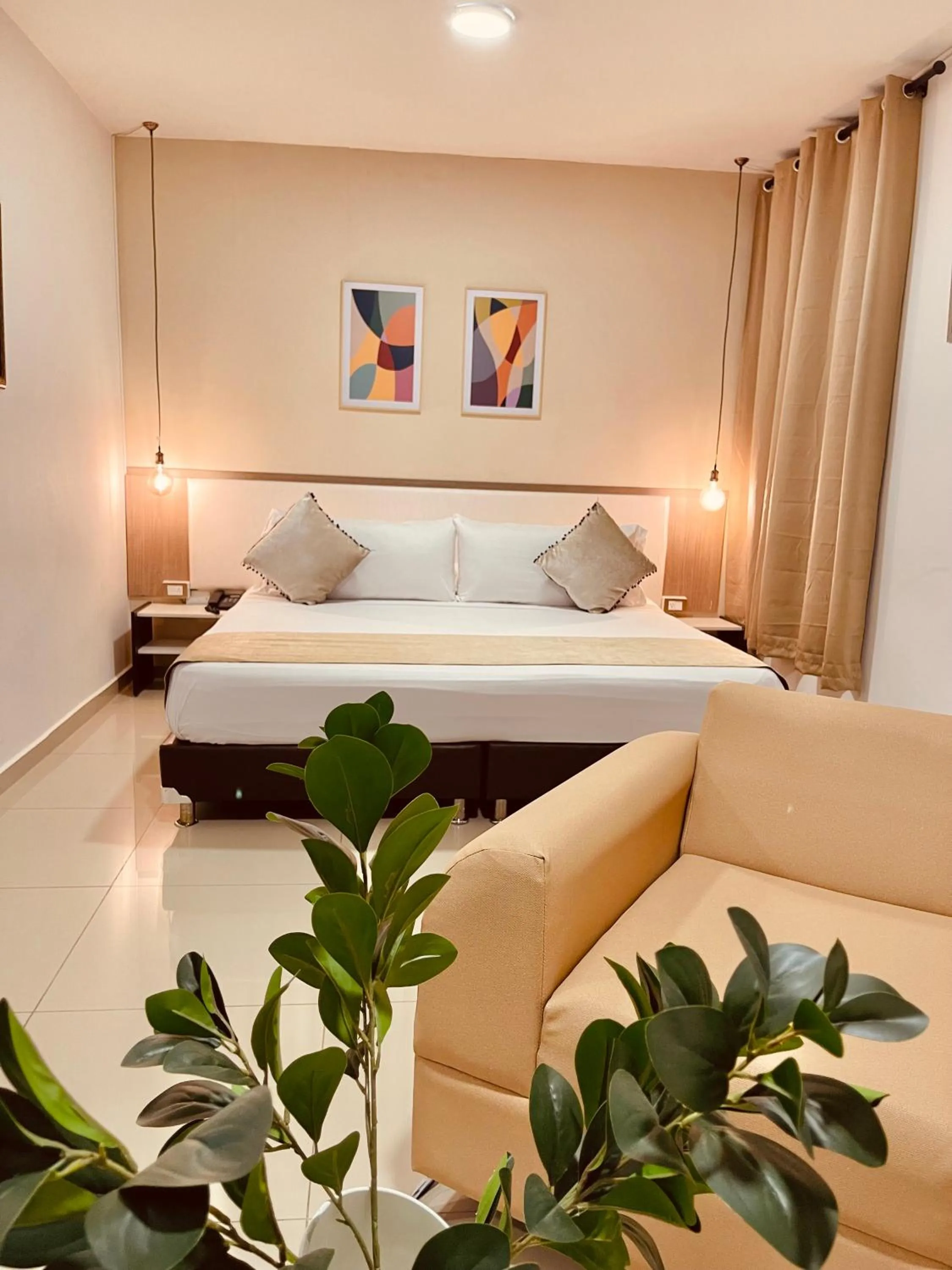 Photo of the whole room, Bed in Hotel Suite Center Pereira