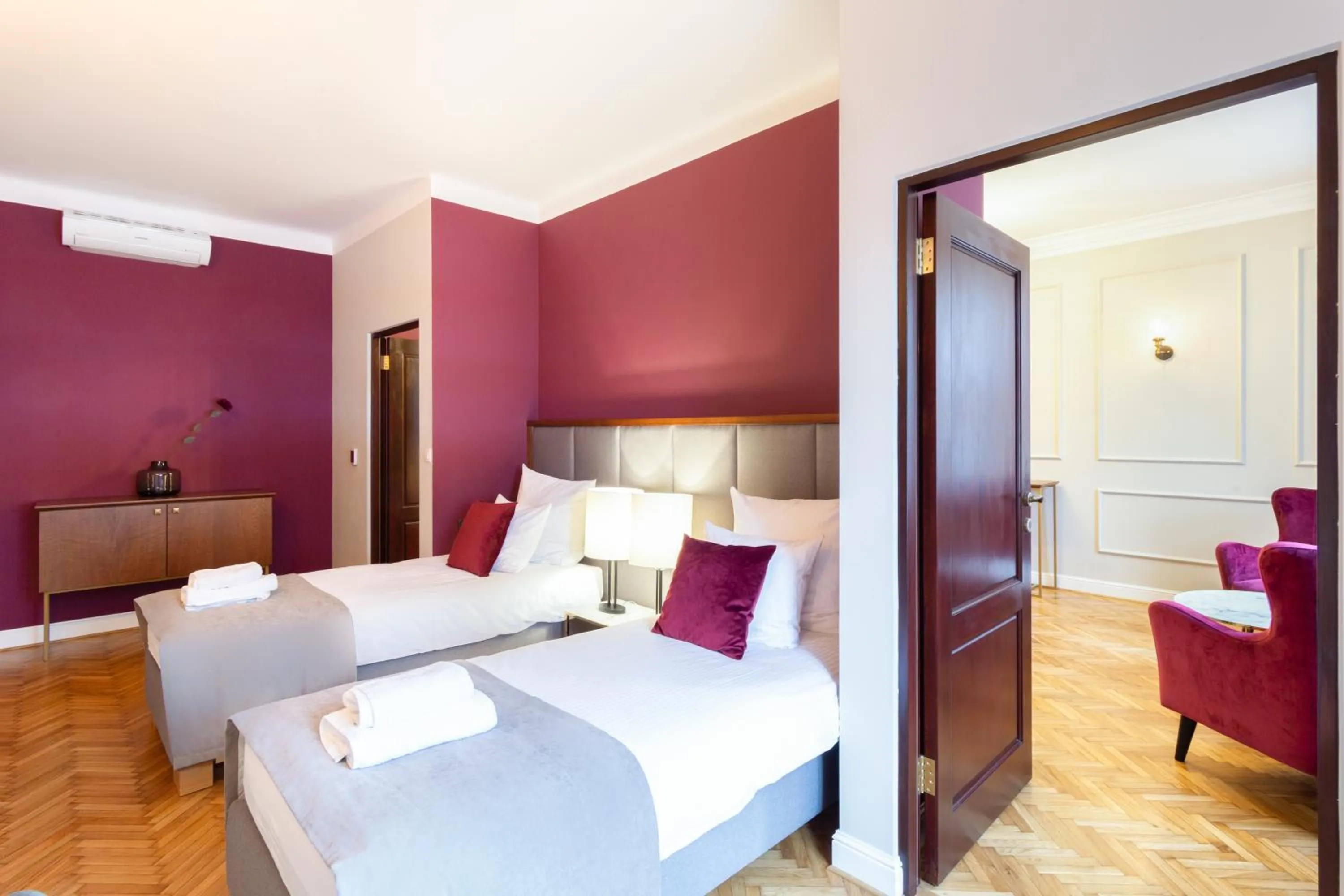 Bedroom, Bed in MR 3 Apartments