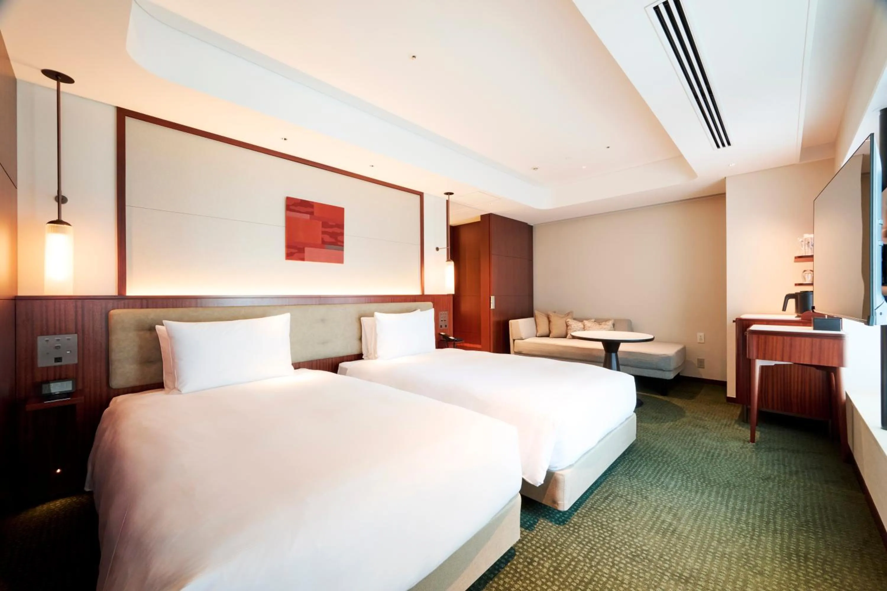 Photo of the whole room, Bed in Marunouchi Hotel