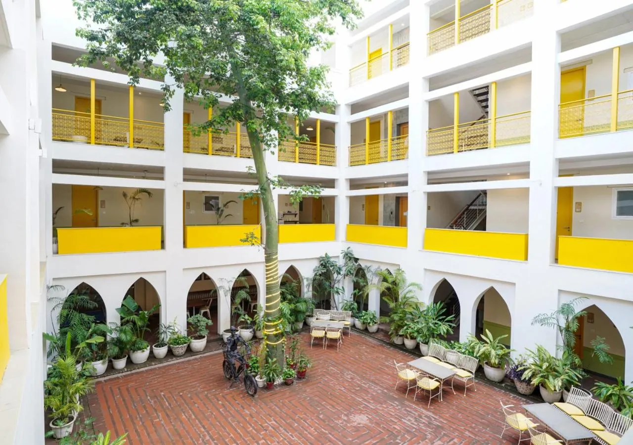 Garden in Bloom Boutique l Signature Towers