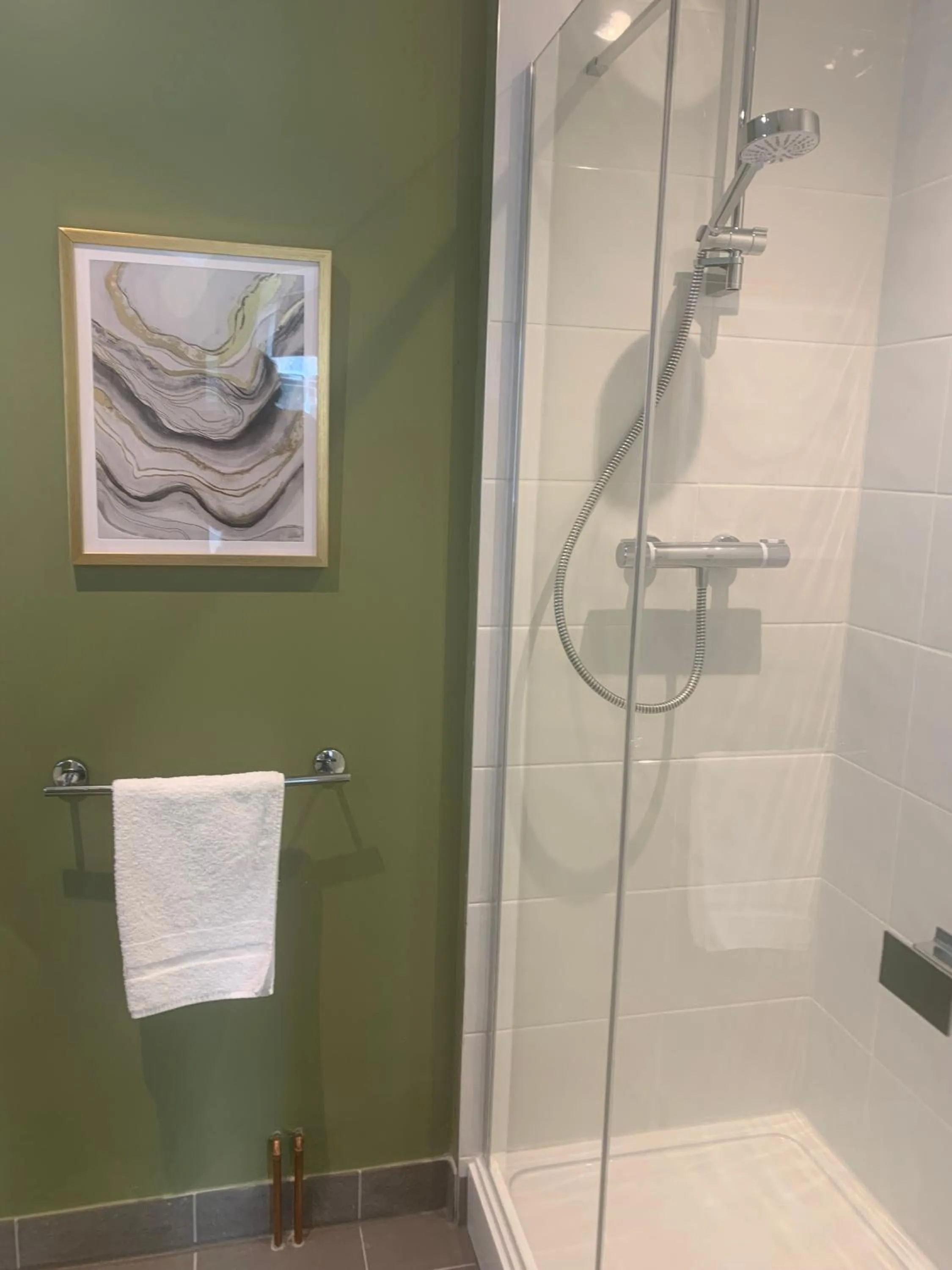 Property building in Shrubbery Guest House