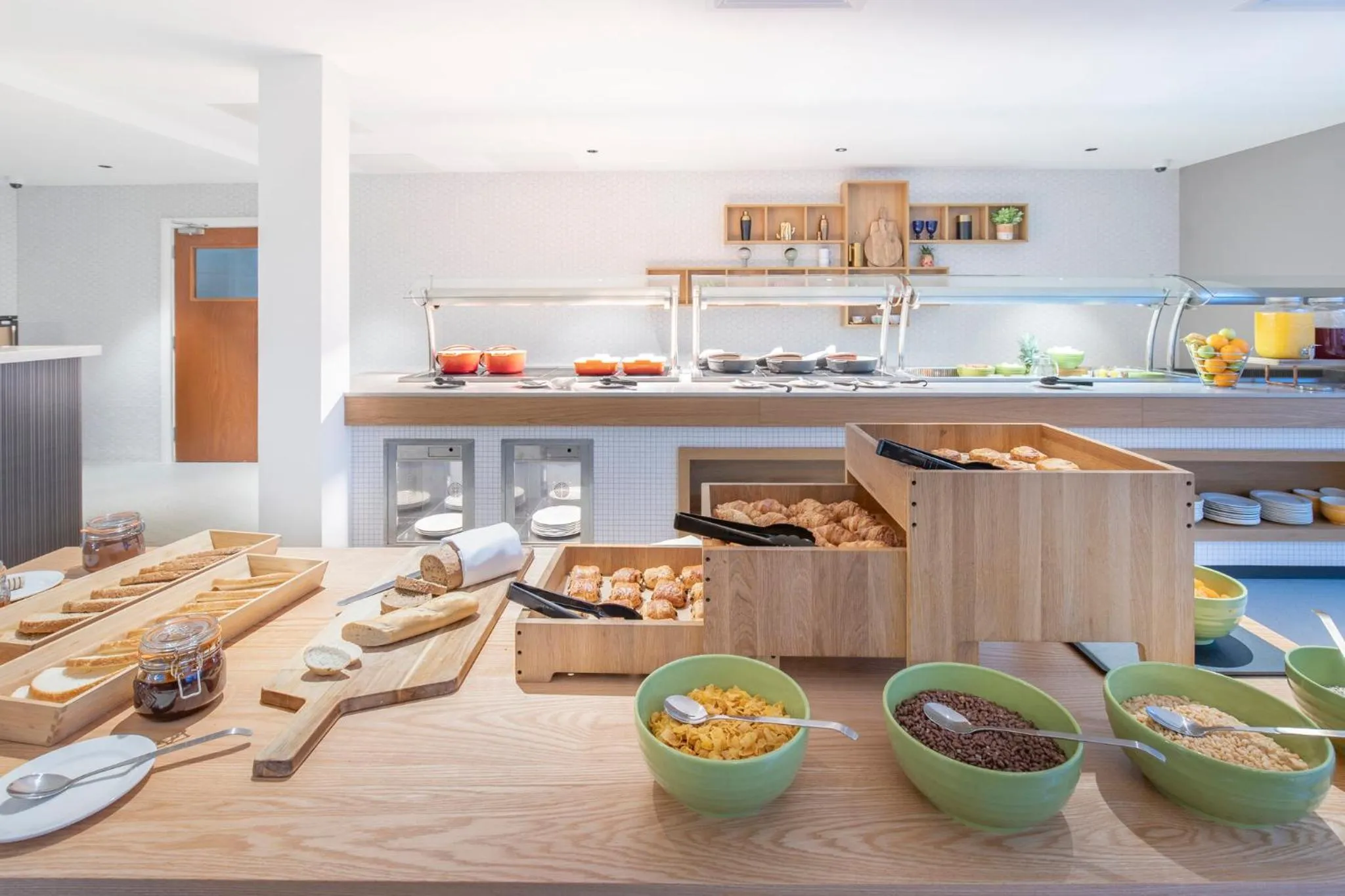 Breakfast in Holiday Inn Bristol Airport by IHG