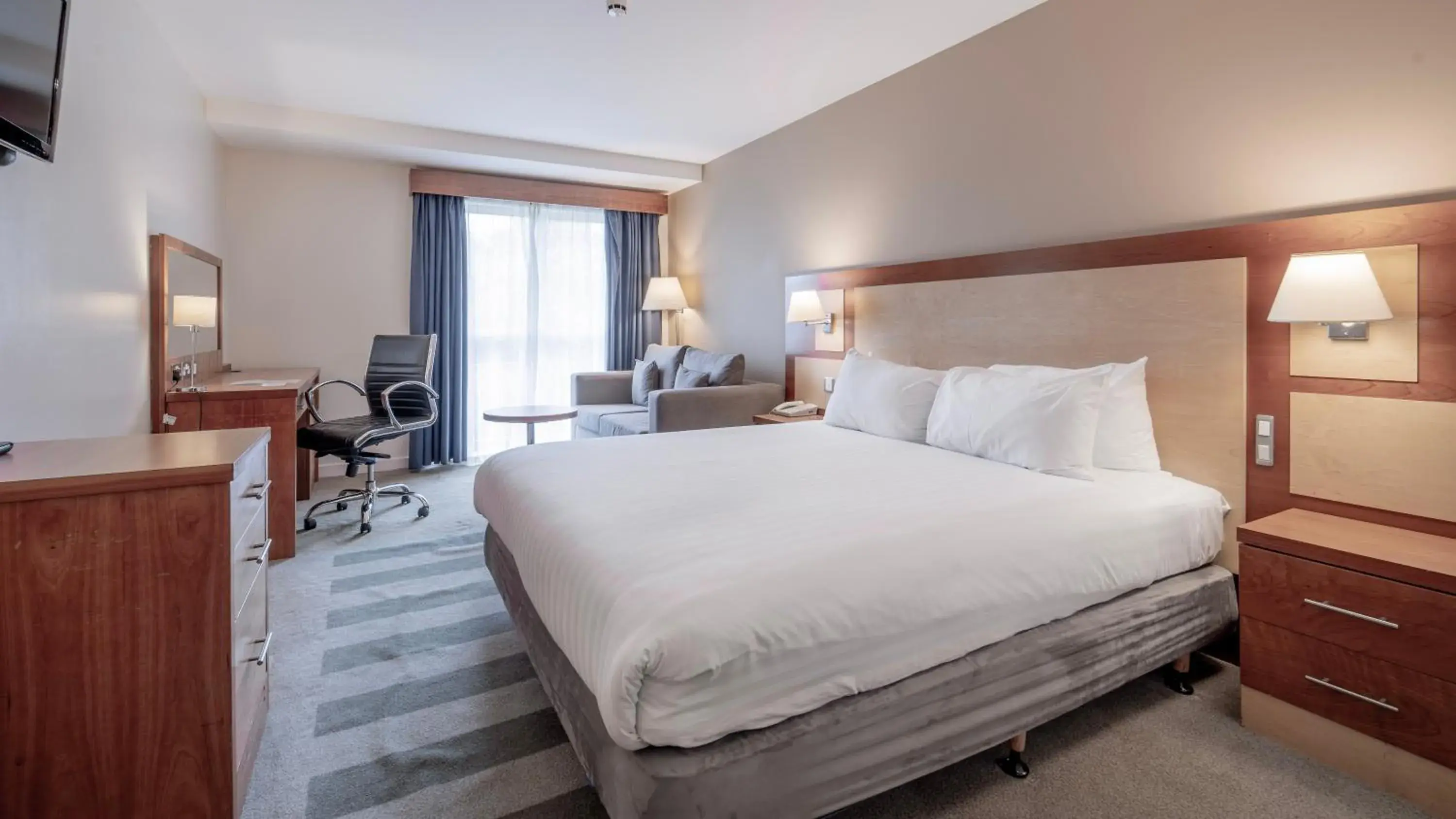 Holiday Inn Bristol Airport by IHG Holiday Inn Bristol Airport by IHG