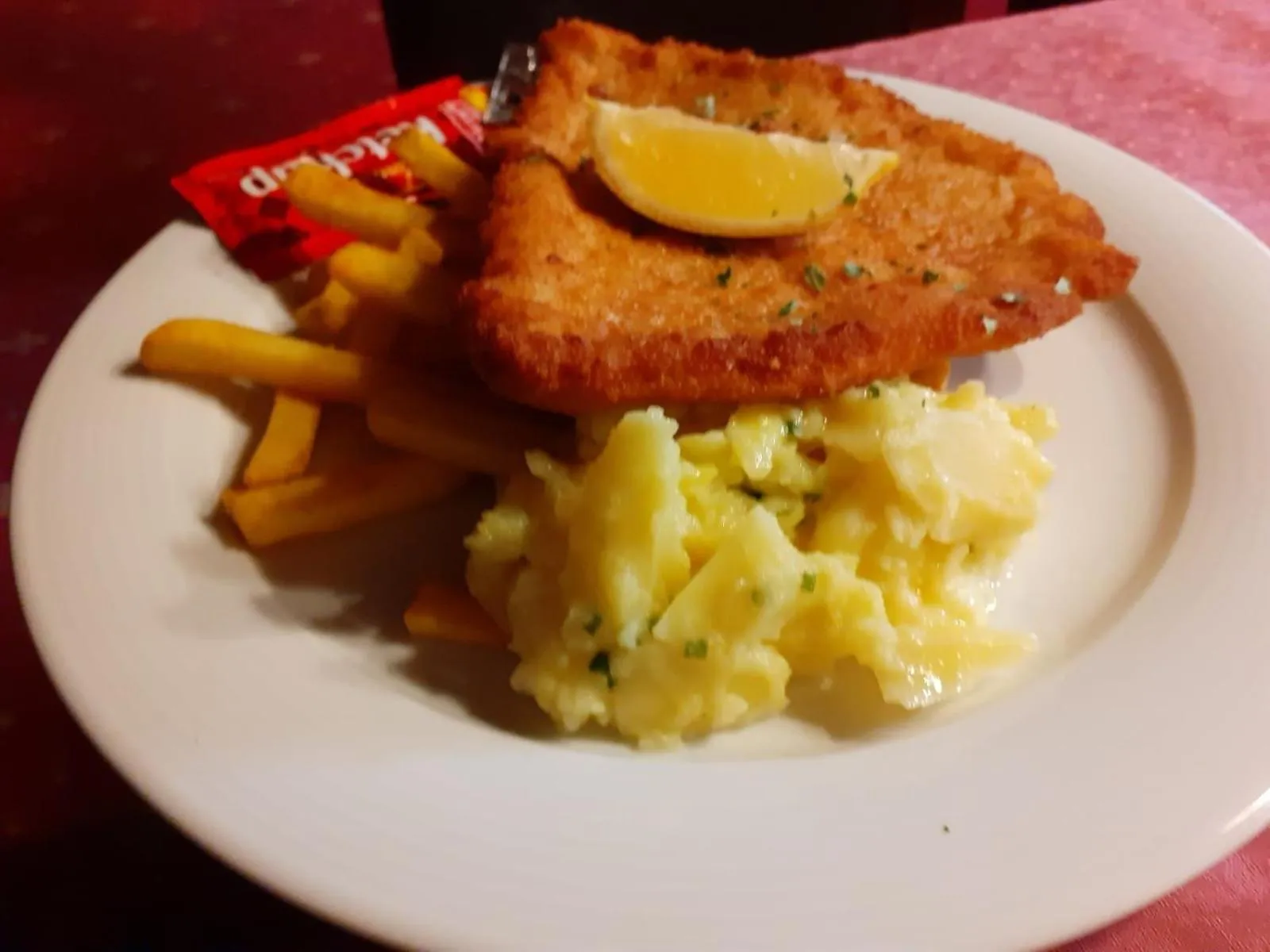 Restaurant/places to eat in Hotel Lindwurm