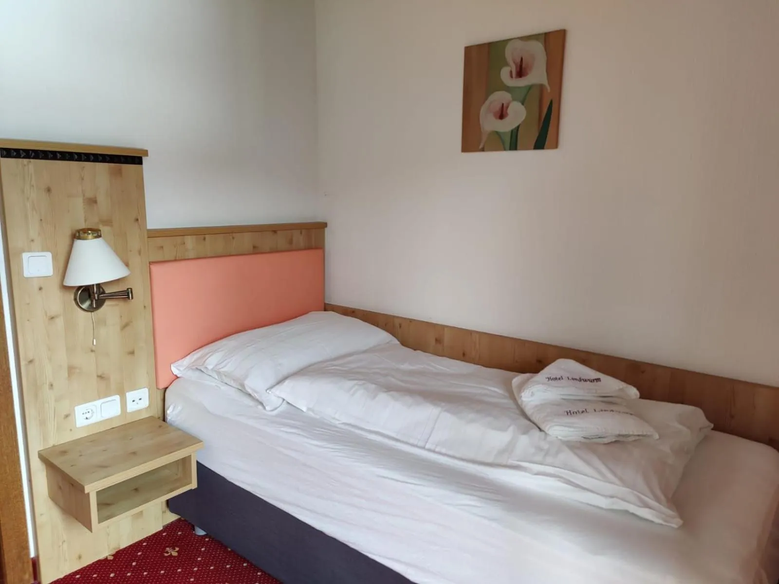 Bed in Hotel Lindwurm