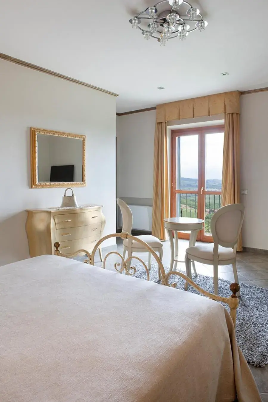 Superior Double Room in Casa Nicolini Superior Double Room in Casa Nicolini