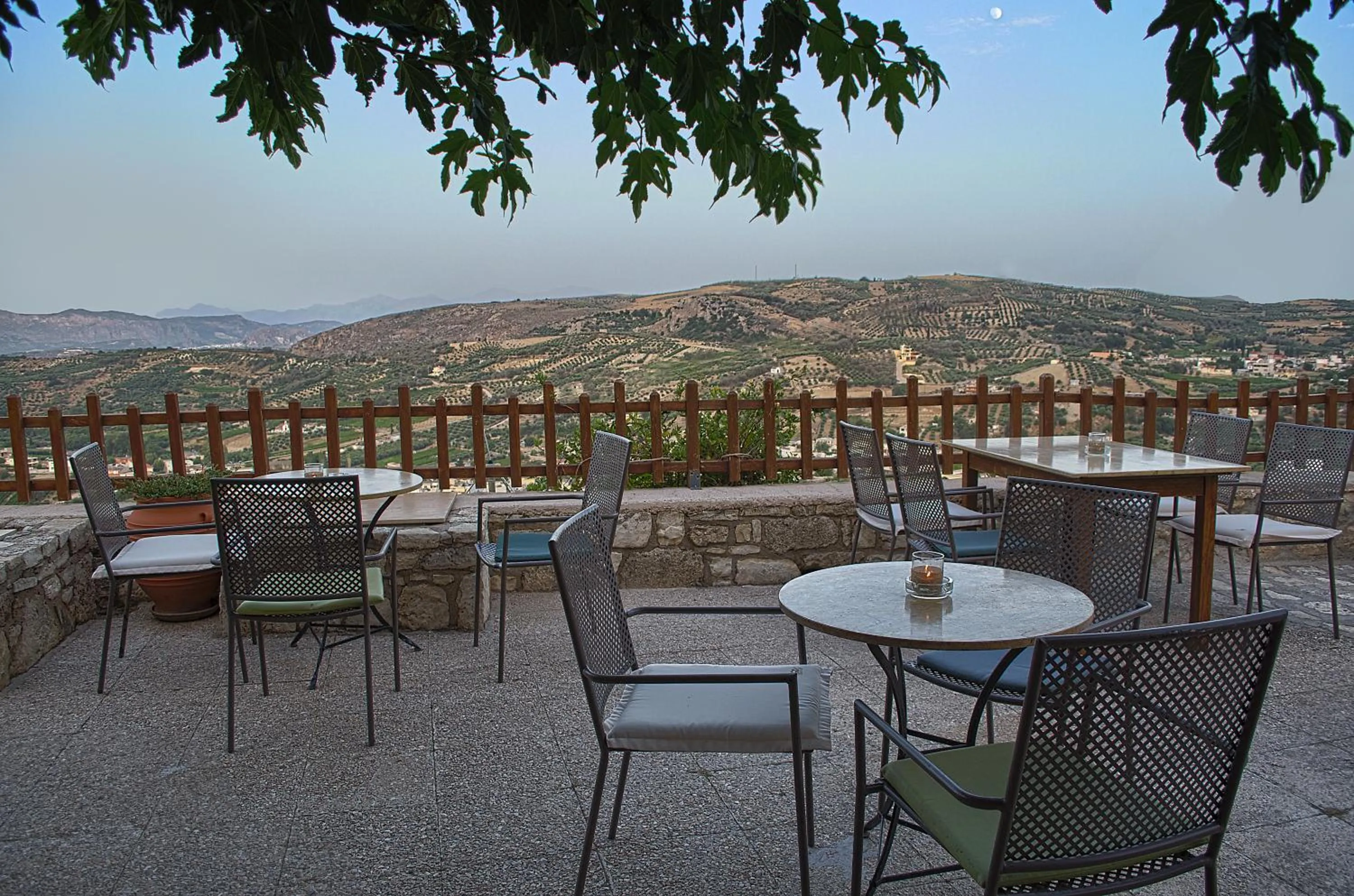 Natural landscape in Earino