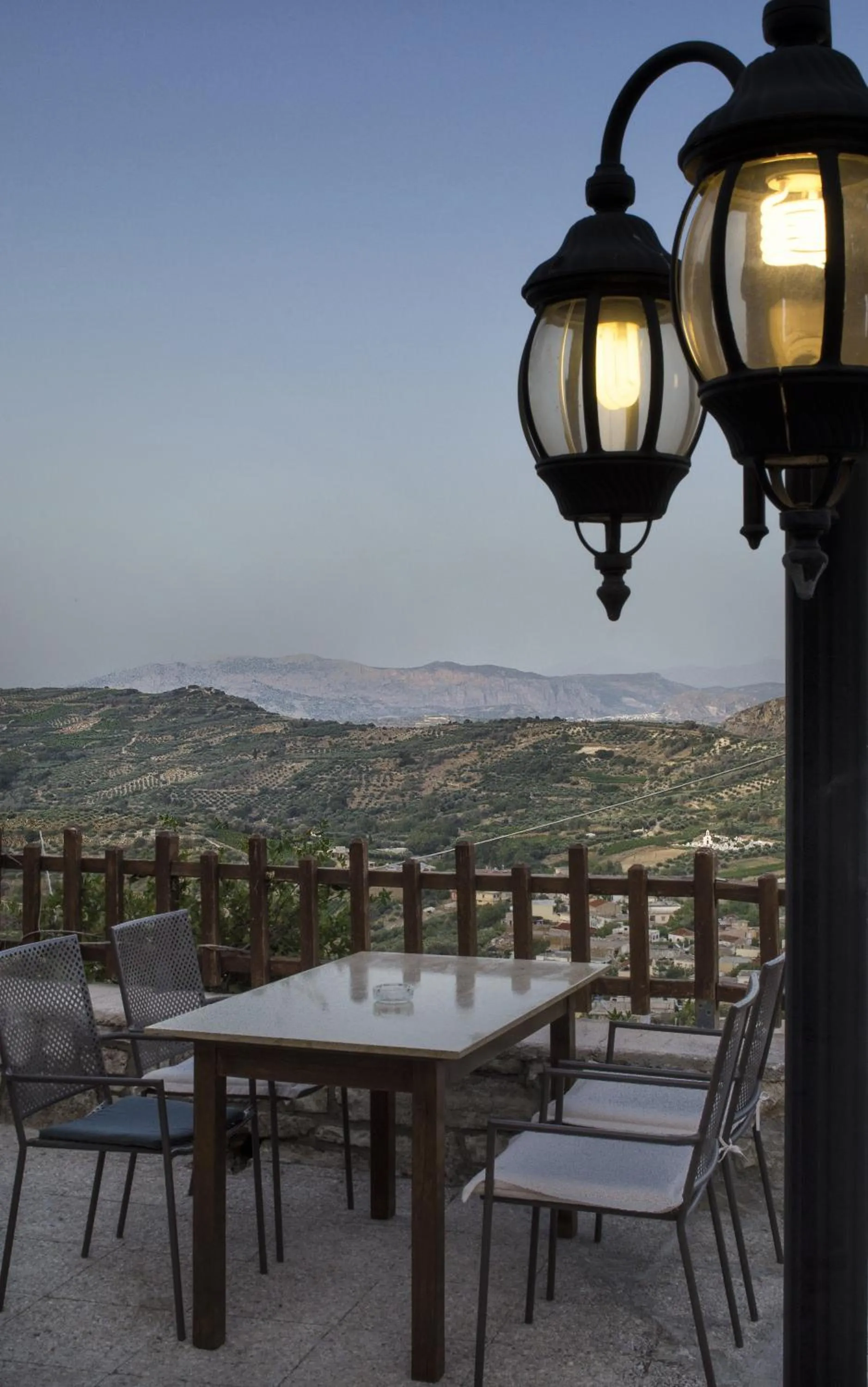 Natural landscape in Earino