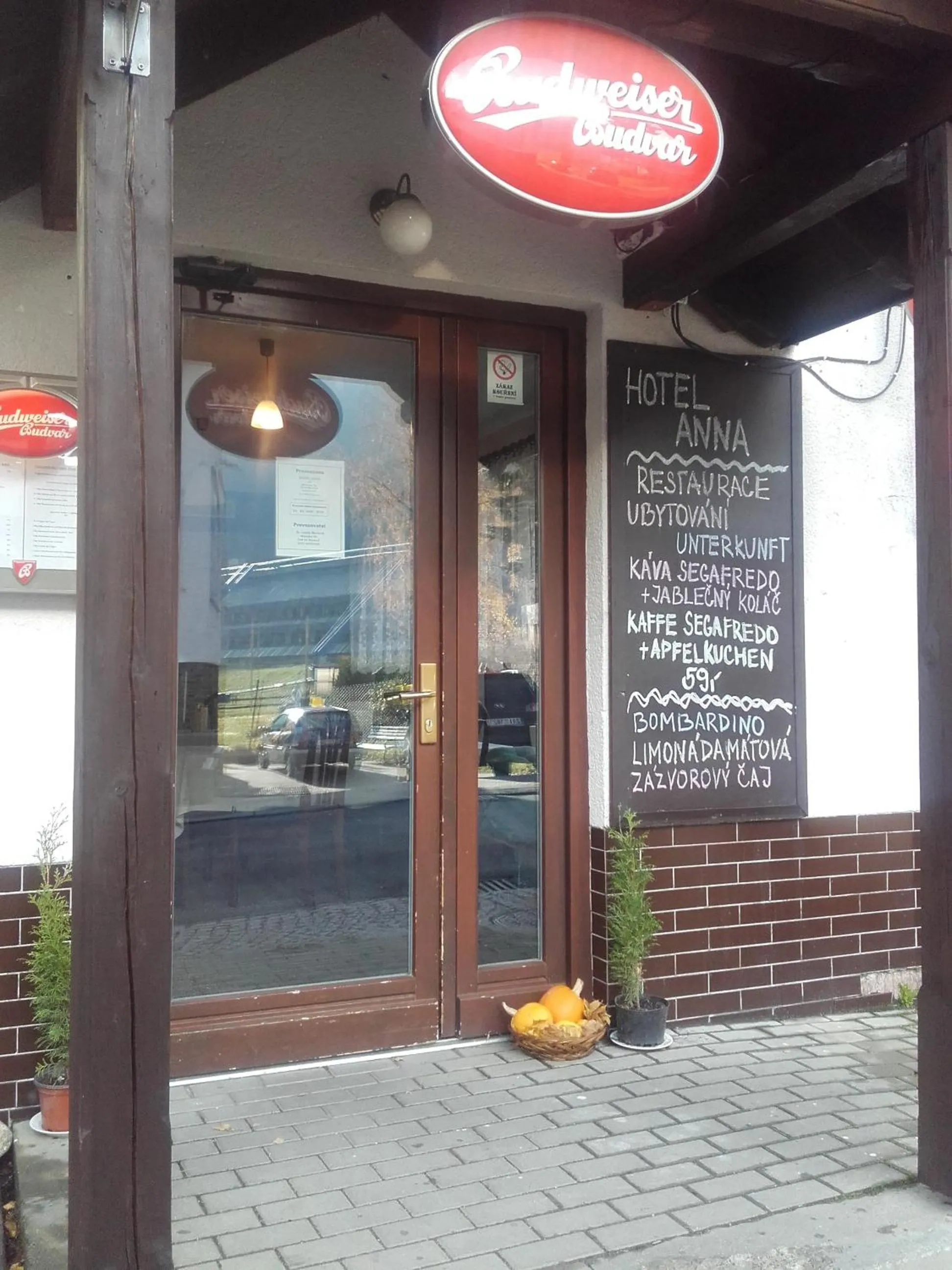 Facade/entrance in Hotel Anna