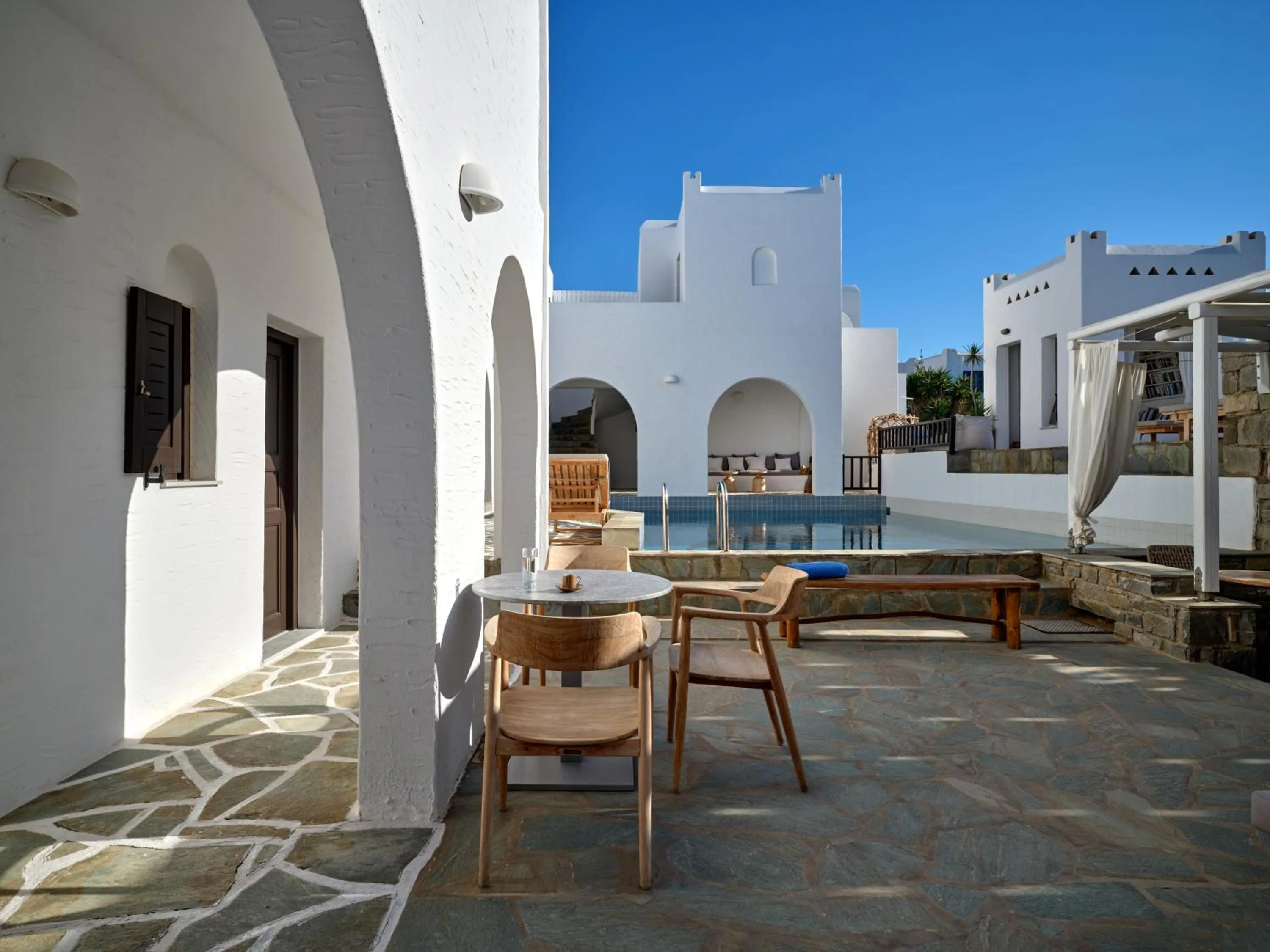 Property building in Aella Residence