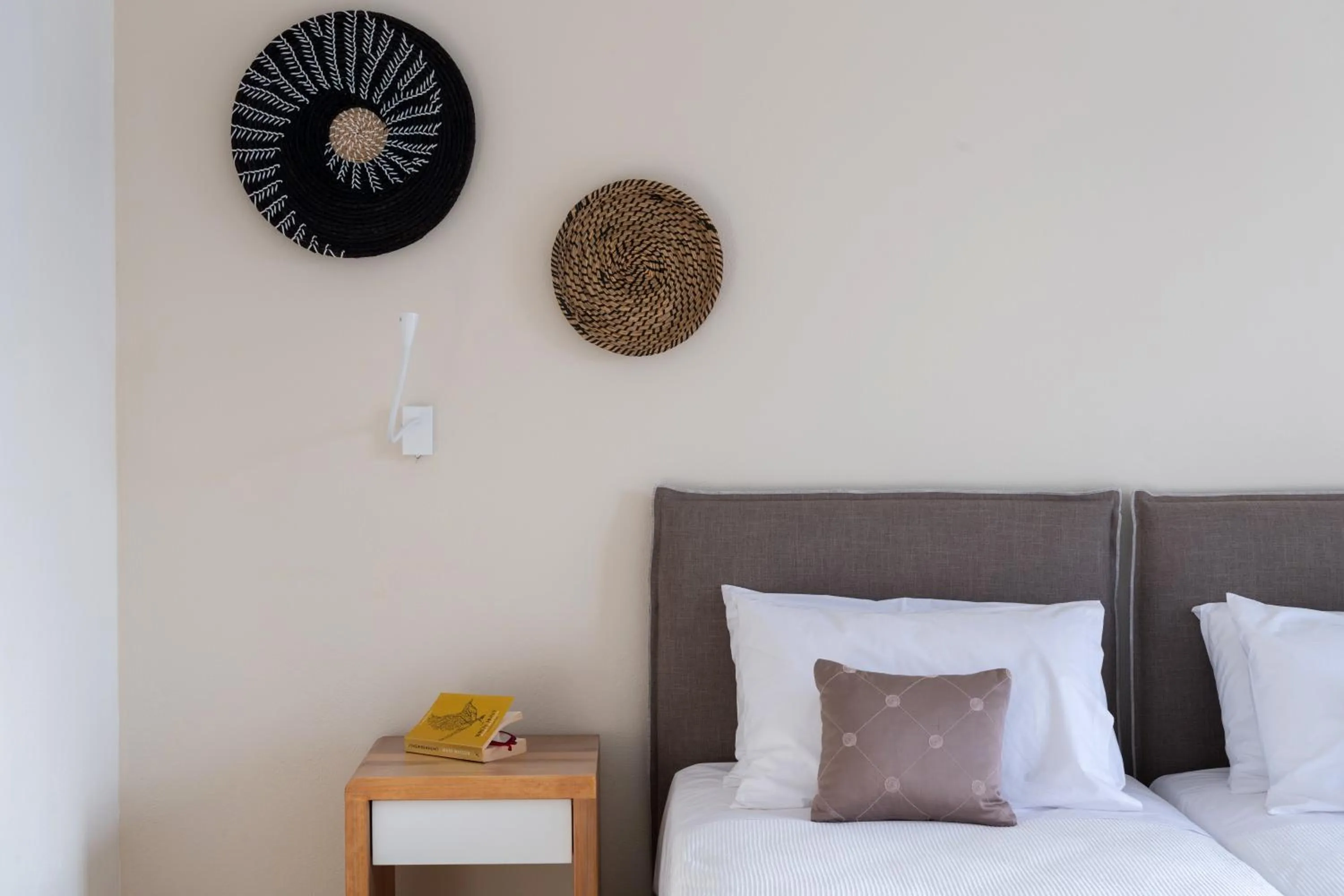 Decorative detail, Bed in Aella Residence