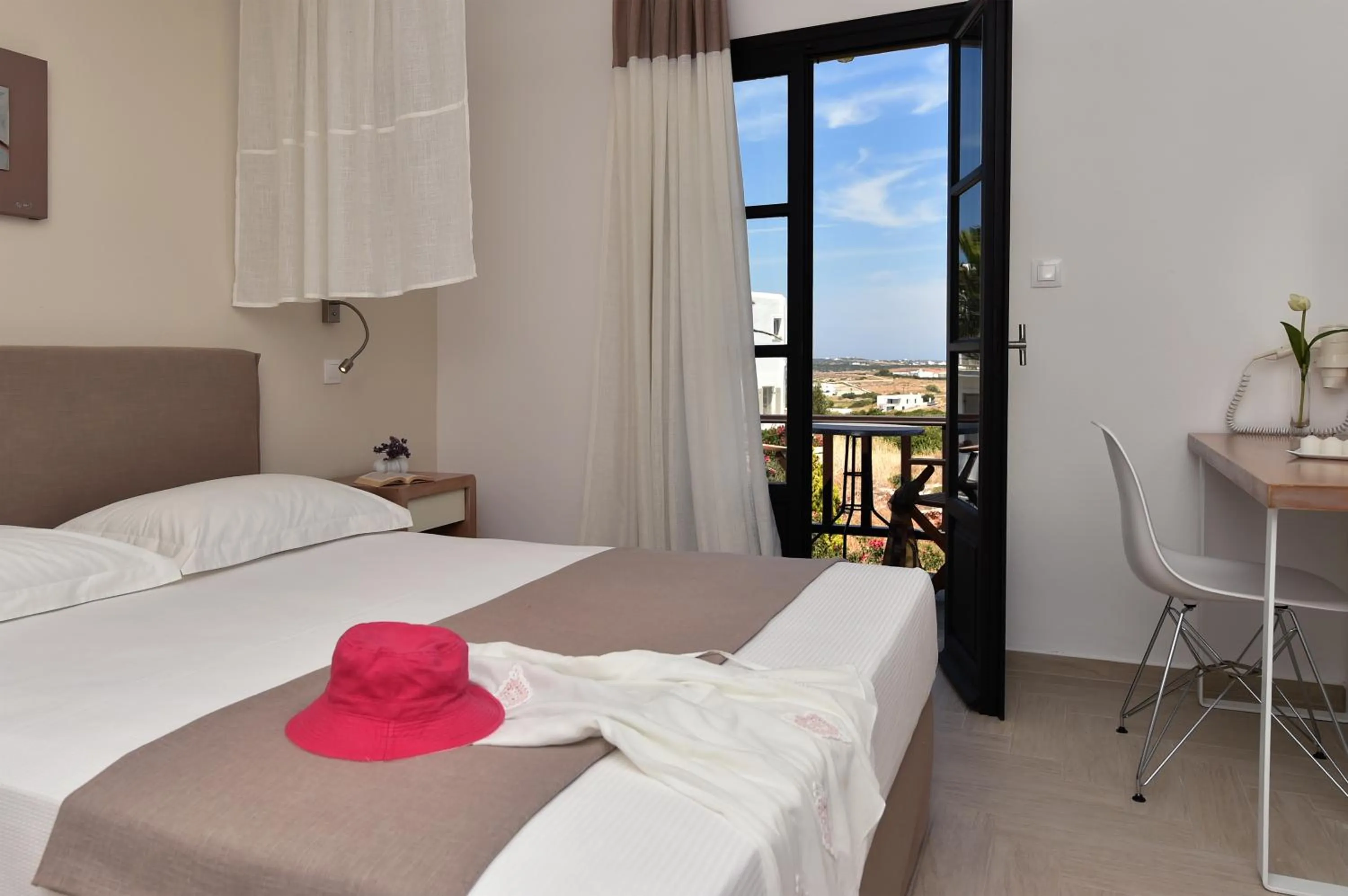 Day, Bed in Aella Residence