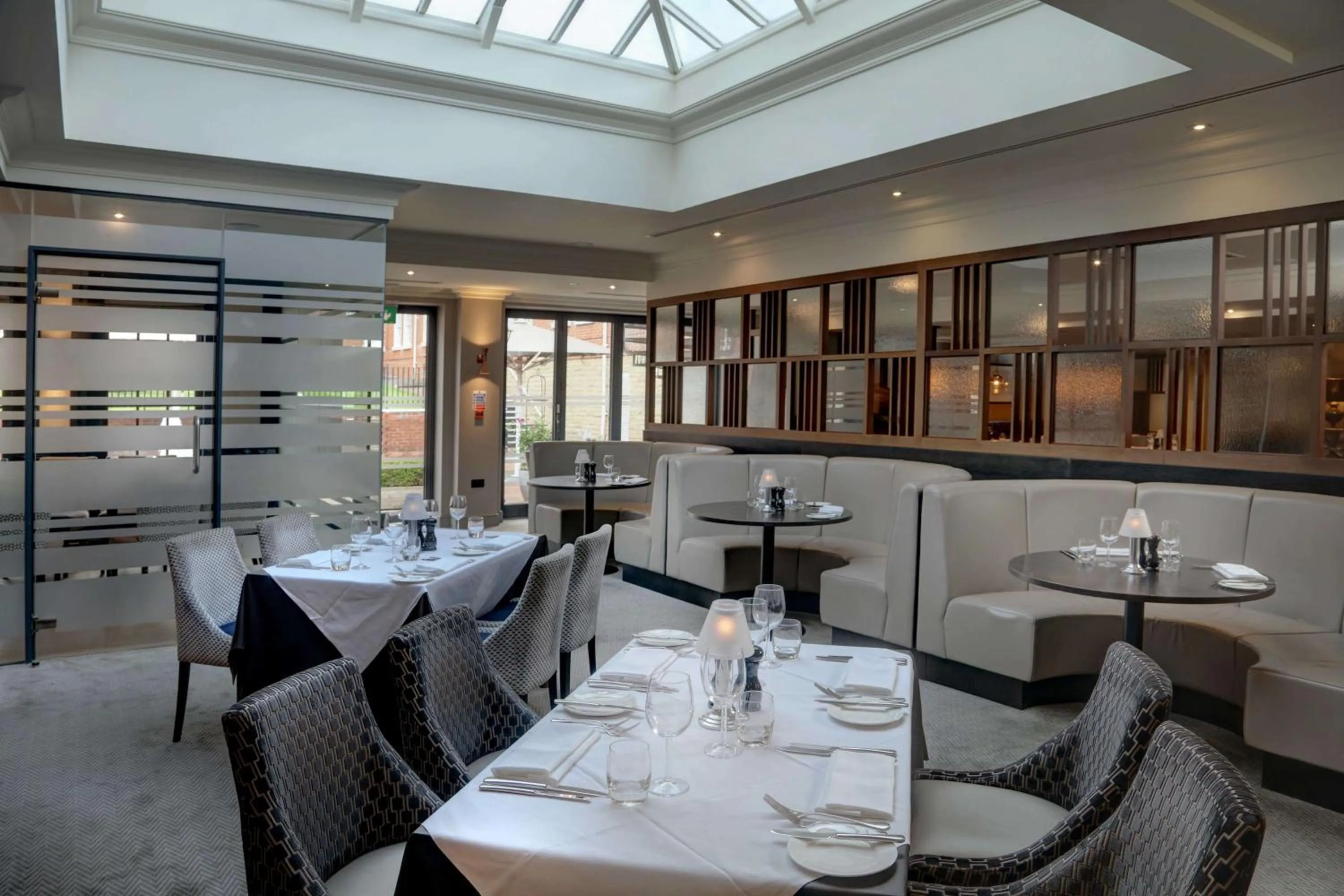 Restaurant/places to eat in Manor Hotel Solihull, BW Signature Collection