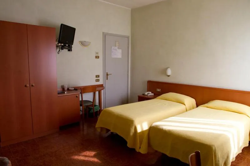 Photo of the whole room in Hotel Europa