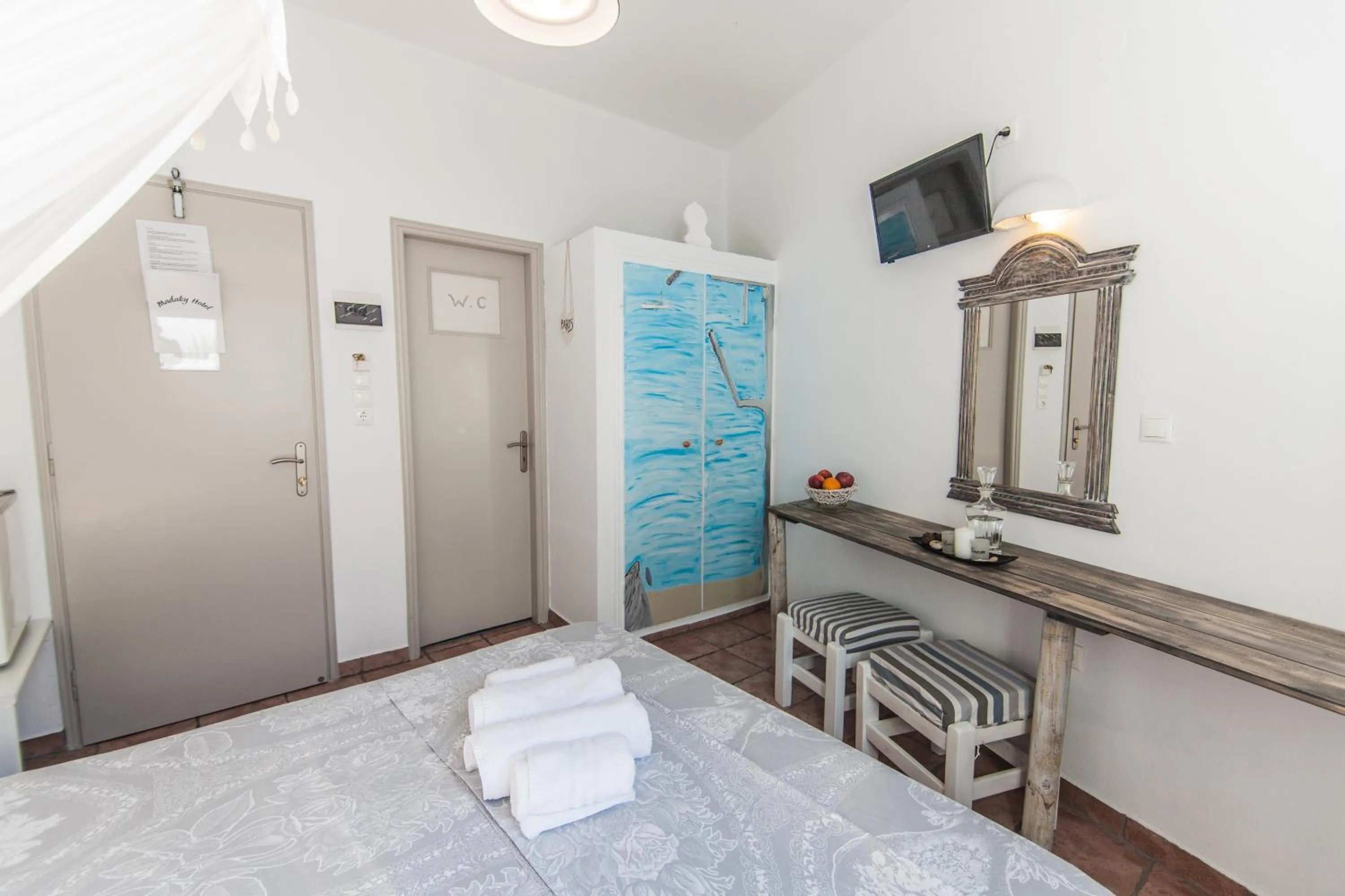 Double or Twin Room in Madaky Hotel