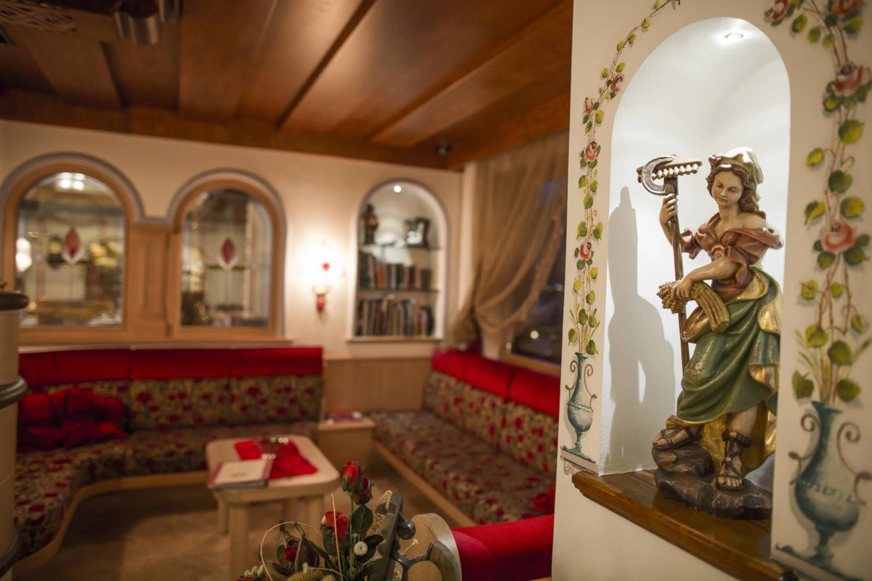 Decorative detail in Hotel Des Alpes