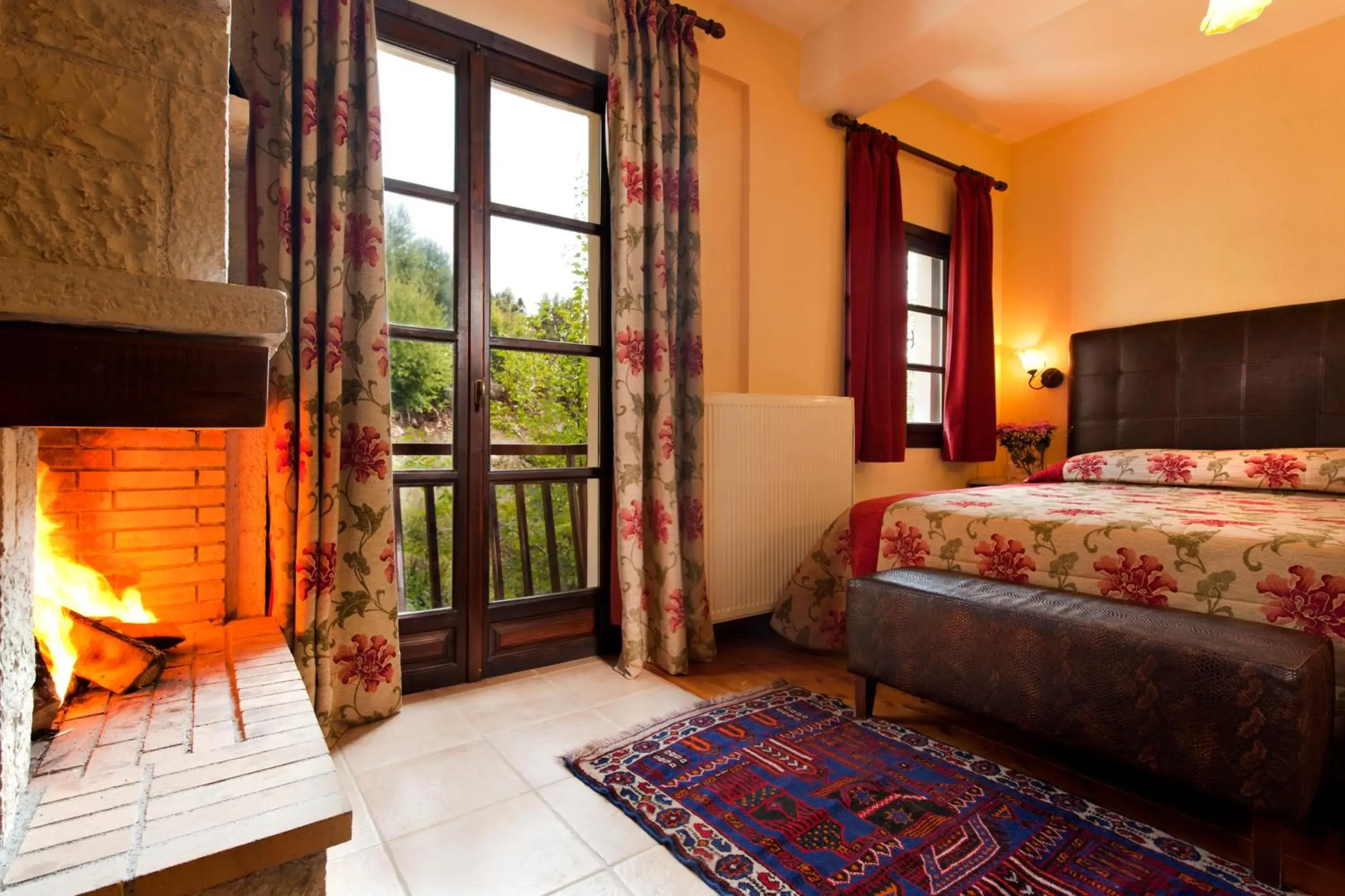 Deluxe Double Room with Spa Bath in Mikri Arktos Deluxe Double Room with Spa Bath in Mikri Arktos