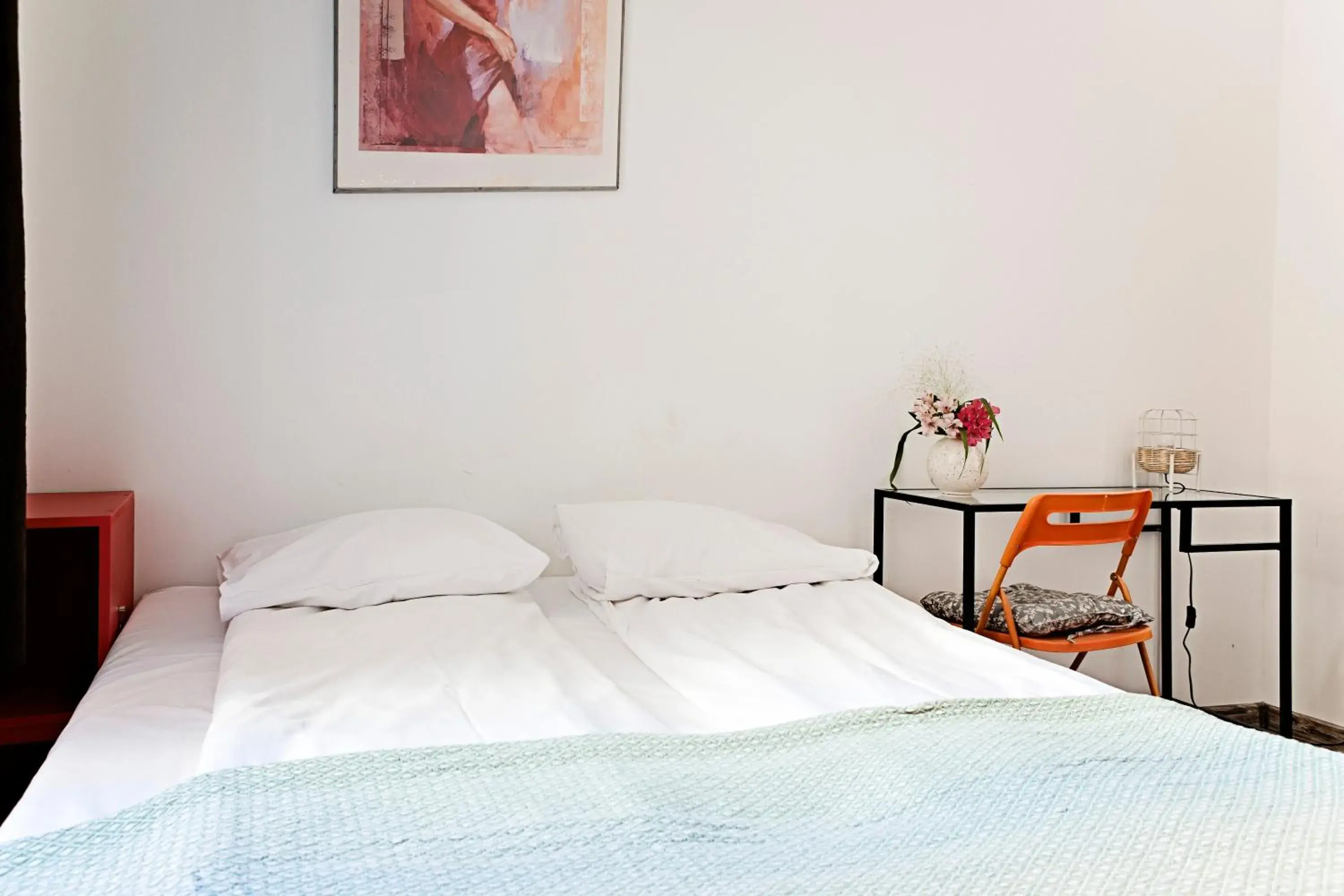 Double or Twin Room with Bathroom in Hostel Królewska Double or Twin Room with Bathroom in Hostel Królewska