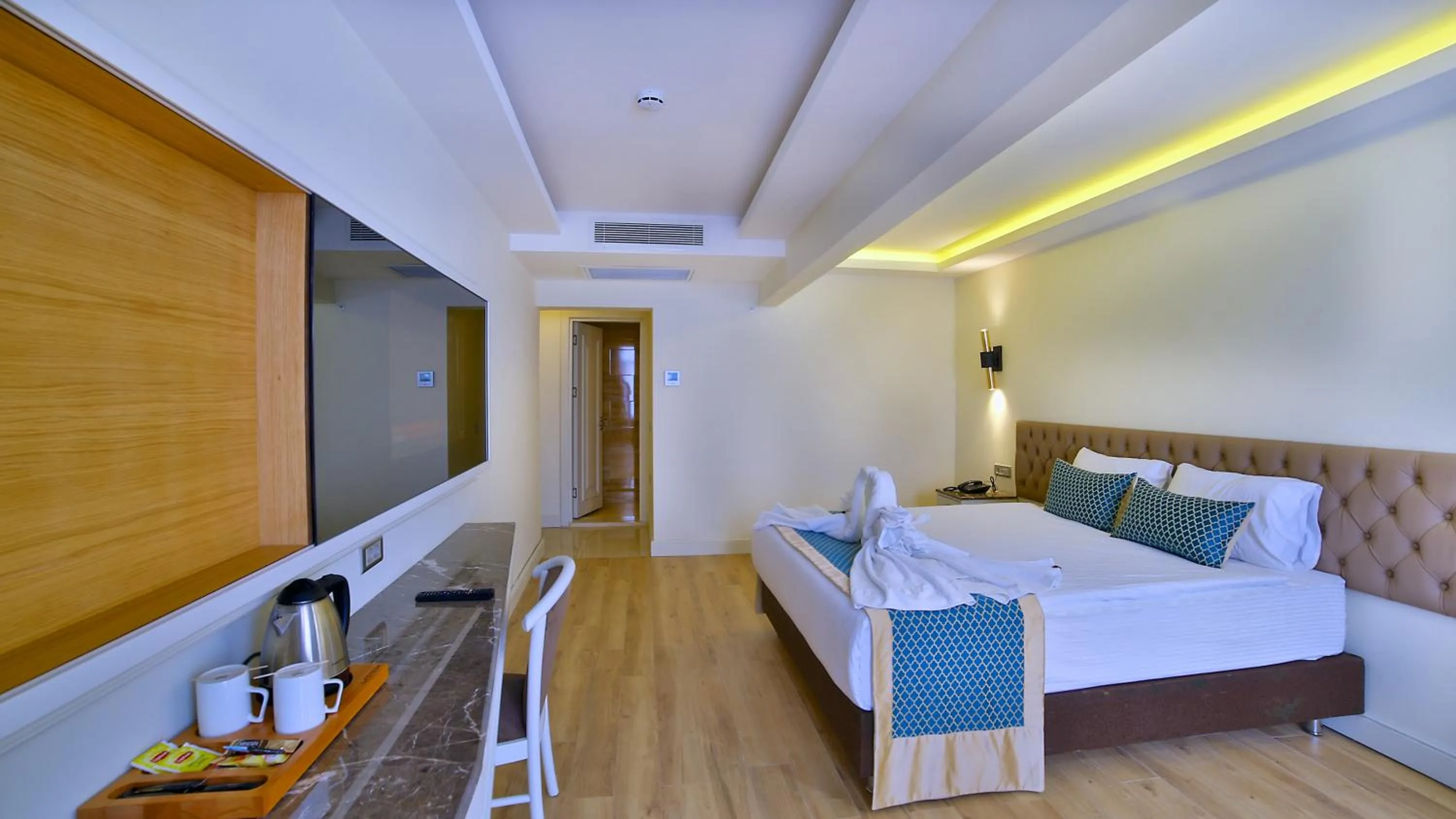 Bed in Beethoven Premium Hotel