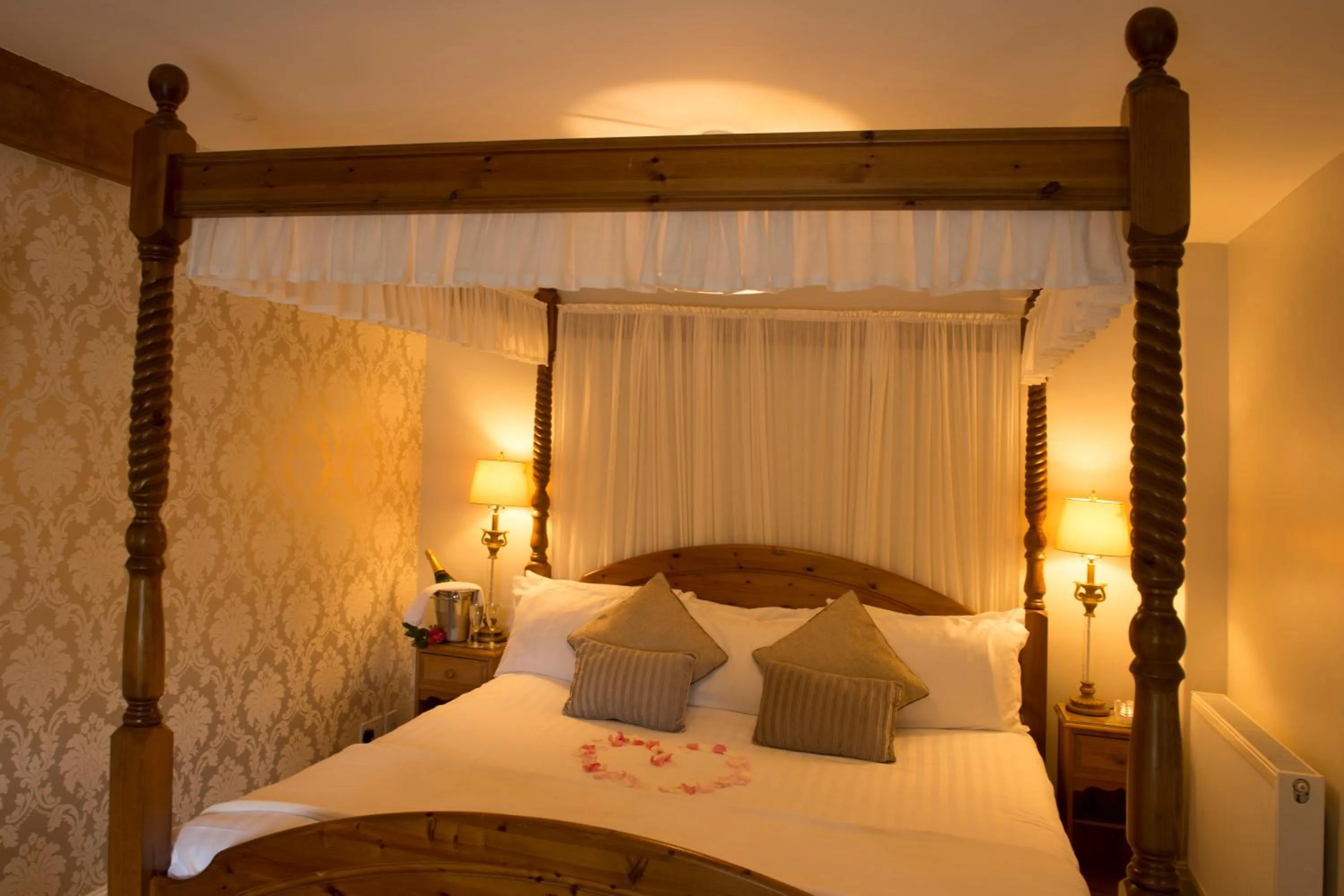 Bed in The Morritt Hotel