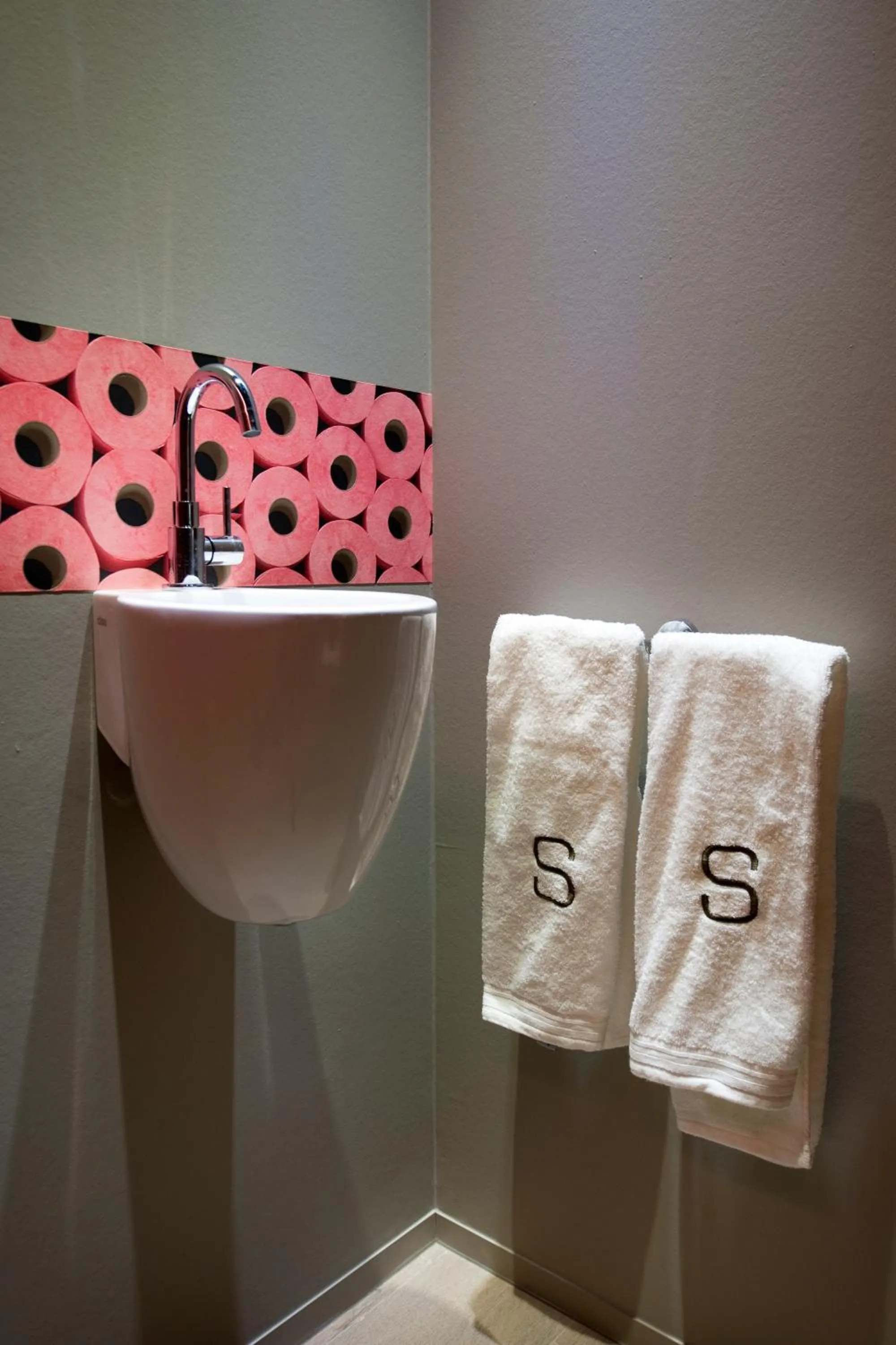 Bathroom in Square Hotel
