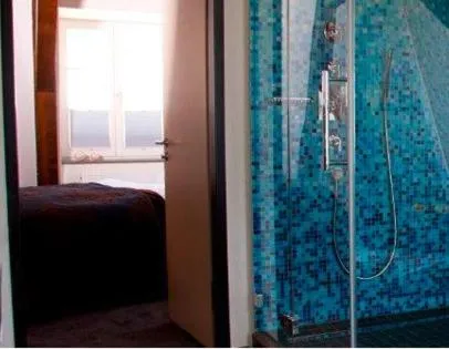 Day, Bed in Schlosshotel Bergzaberner Hof