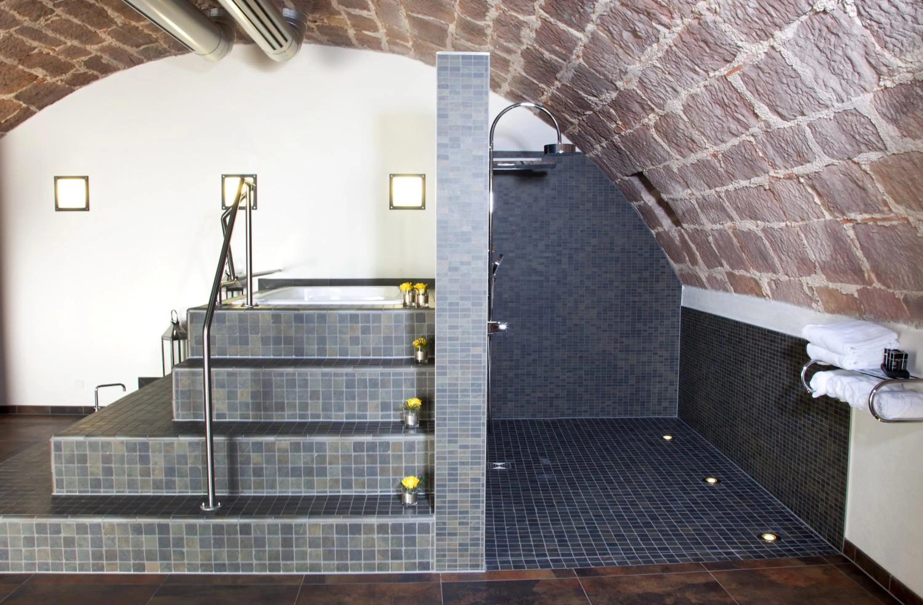 Bathroom in Schlosshotel Bergzaberner Hof