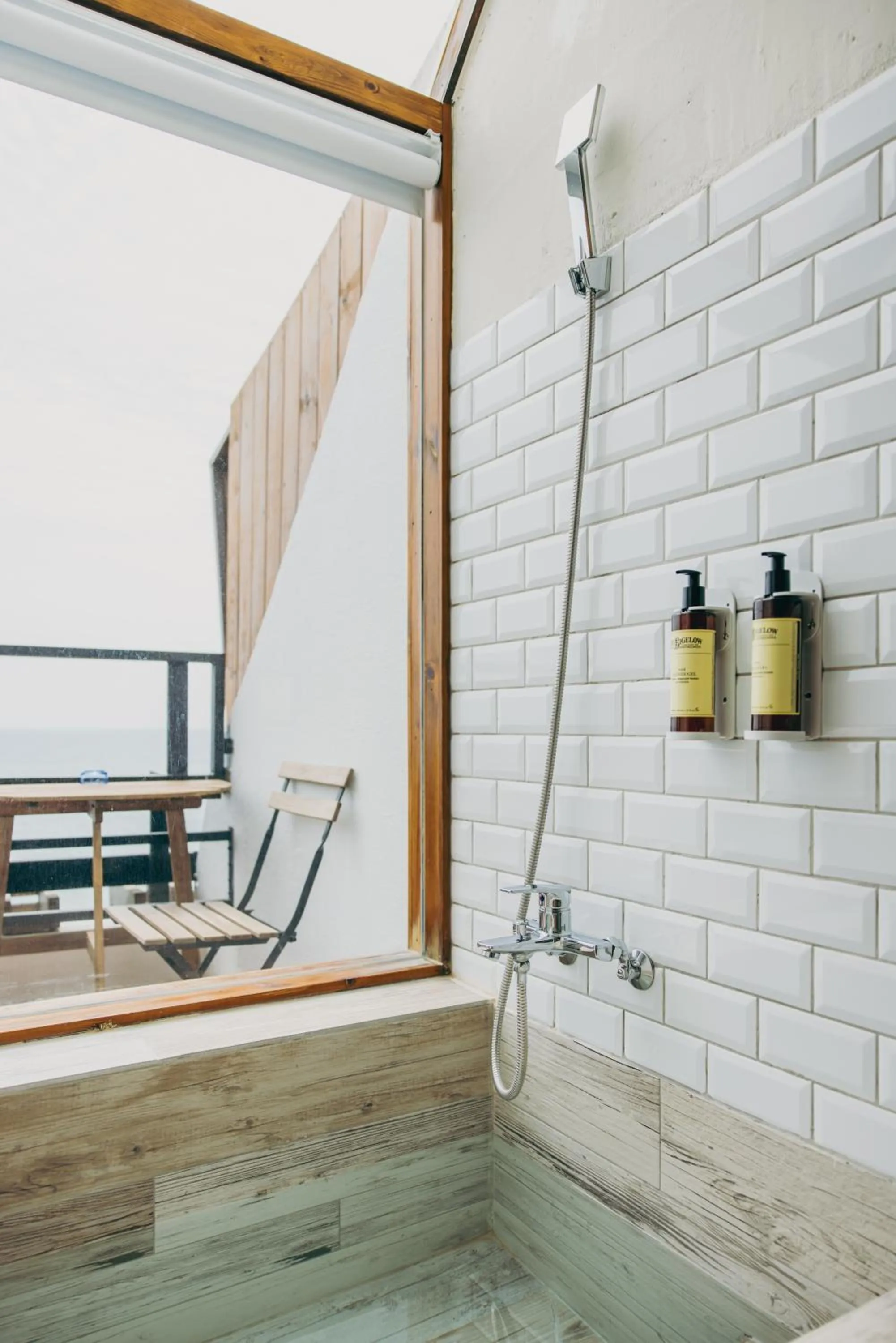 Chuanfanrock Haku Beach Days Inn