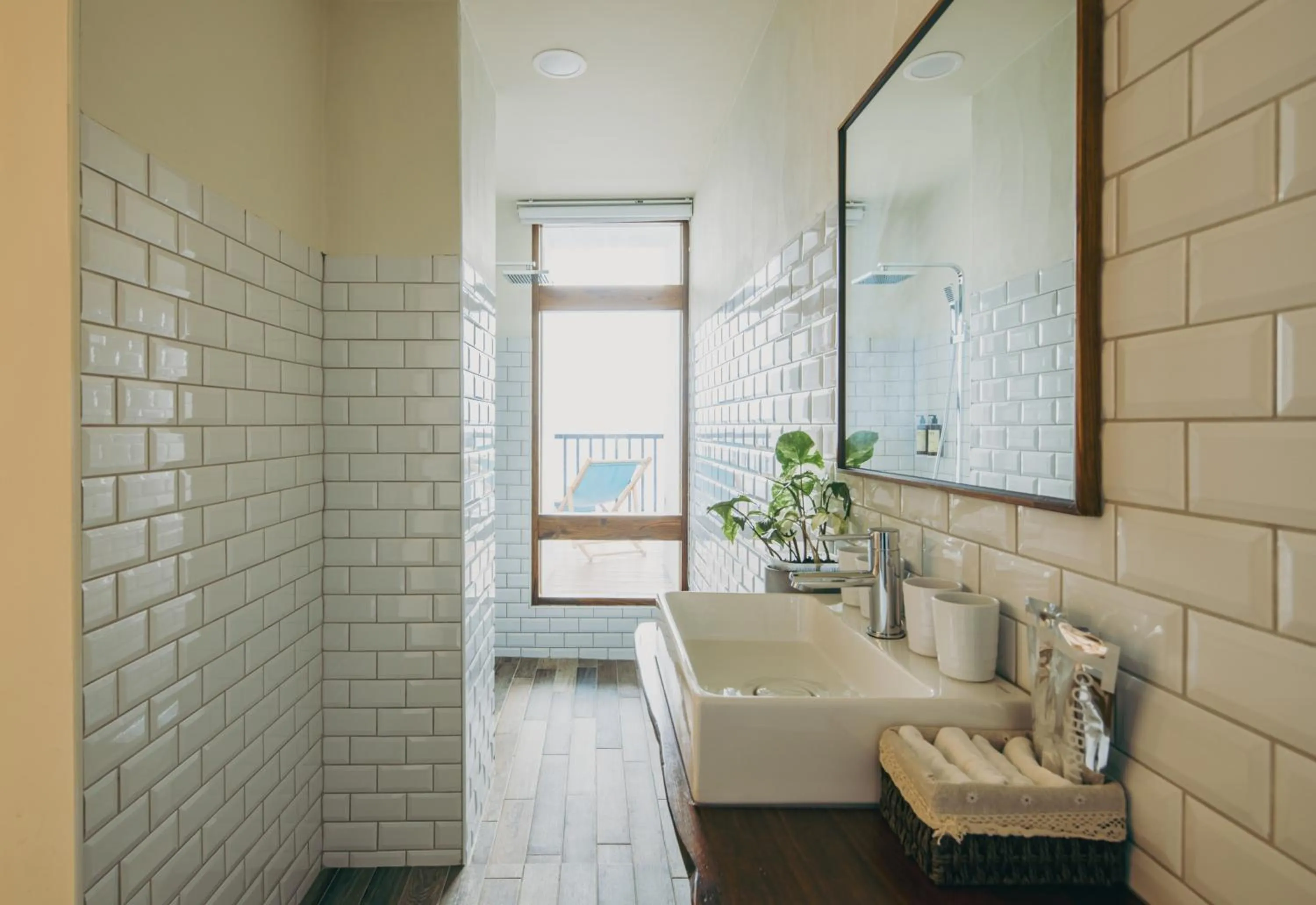 Chuanfanrock Haku Beach Days Inn