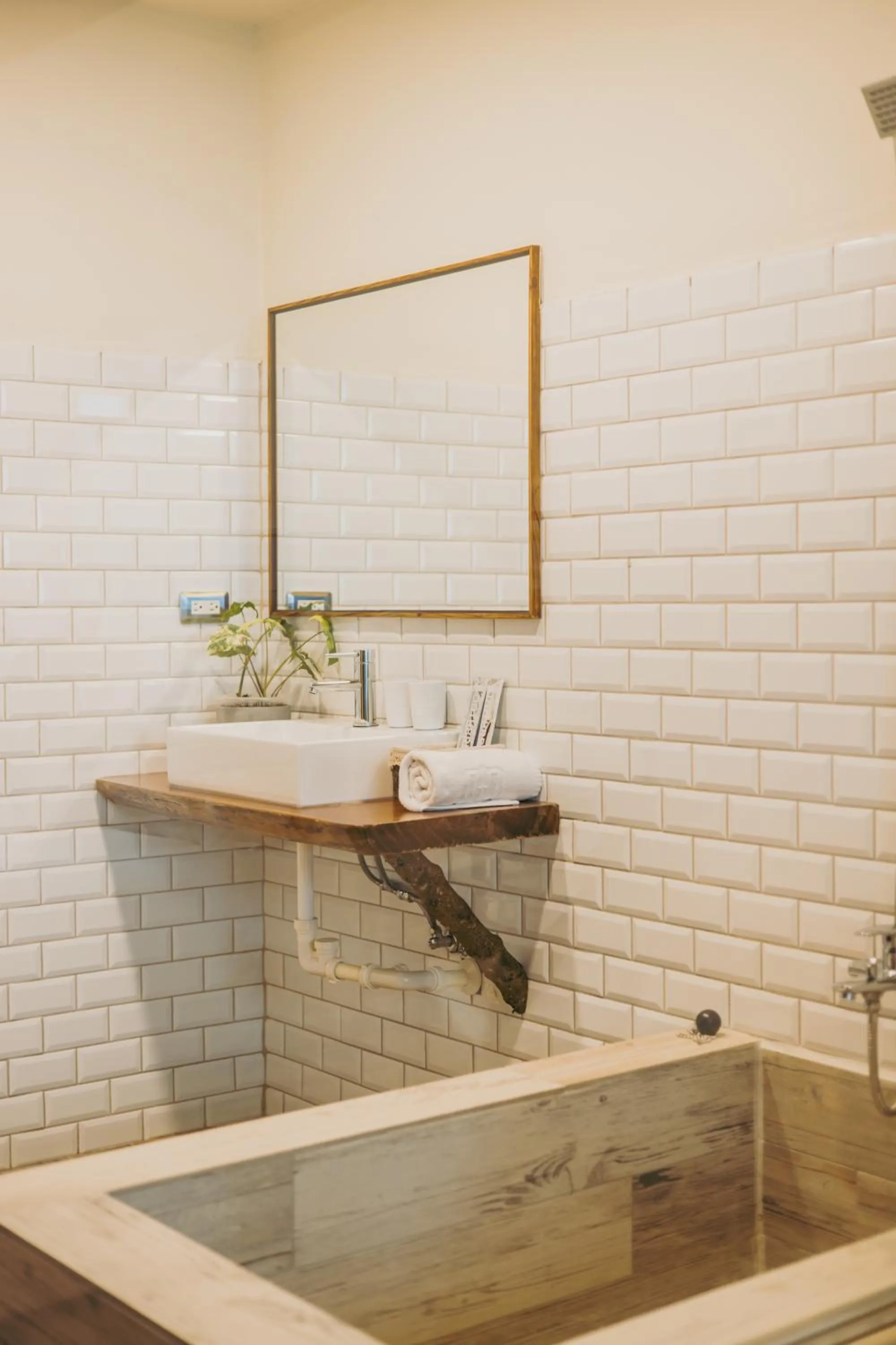 Chuanfanrock Haku Beach Days Inn