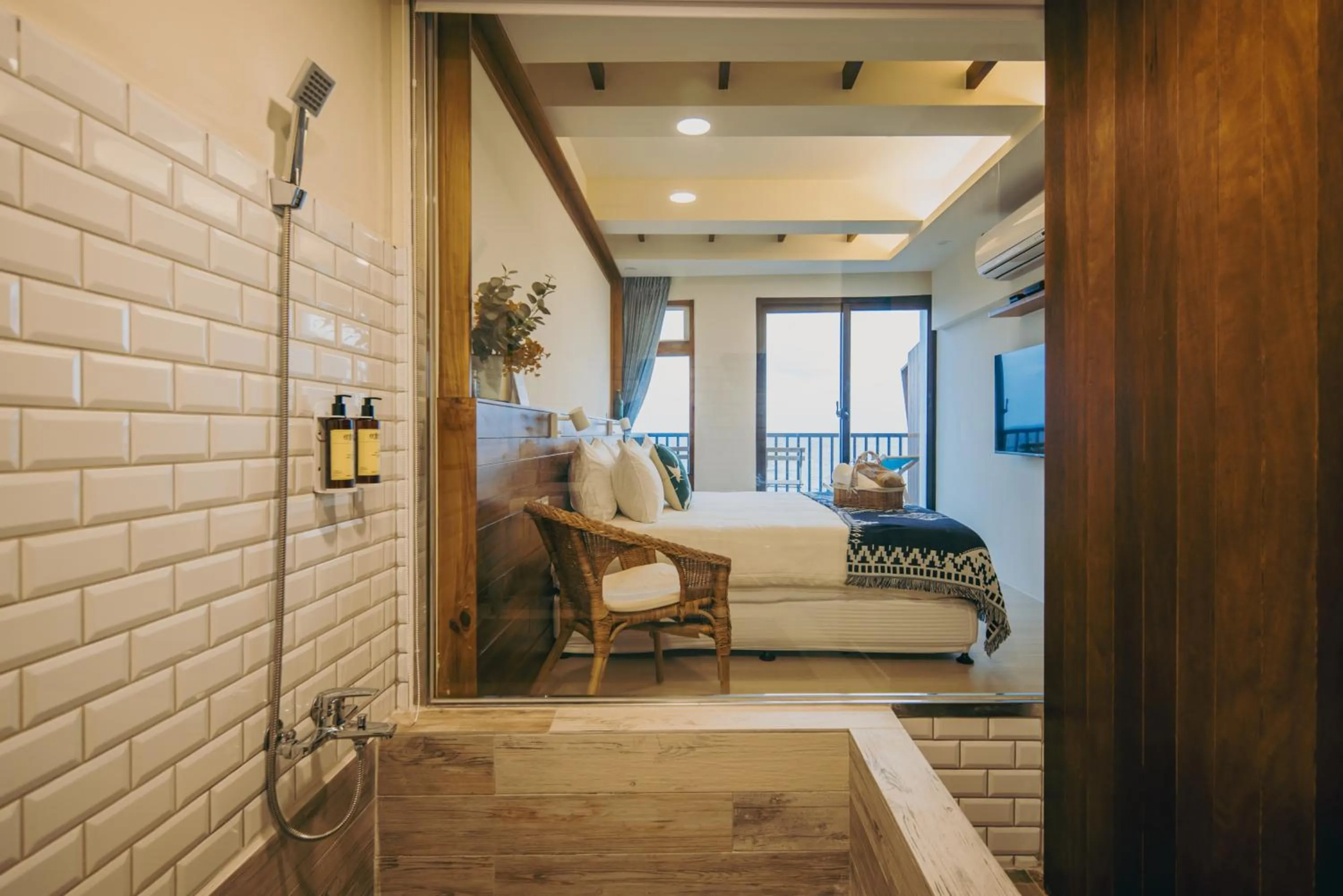 Chuanfanrock Haku Beach Days Inn