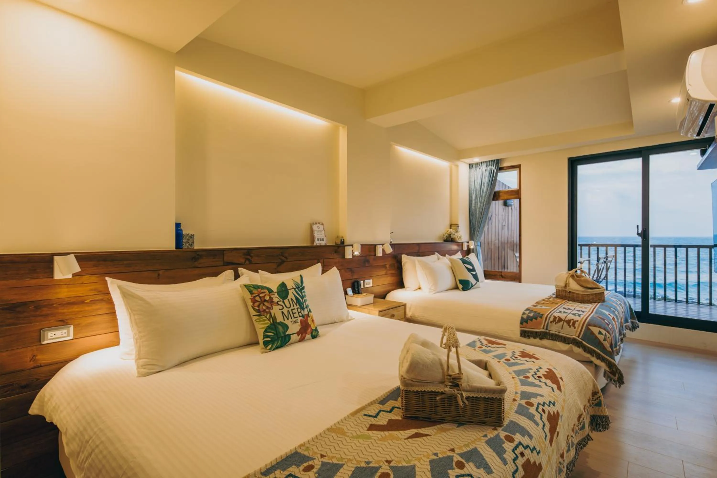 Bed in Chuanfanrock Haku Beach Days Inn