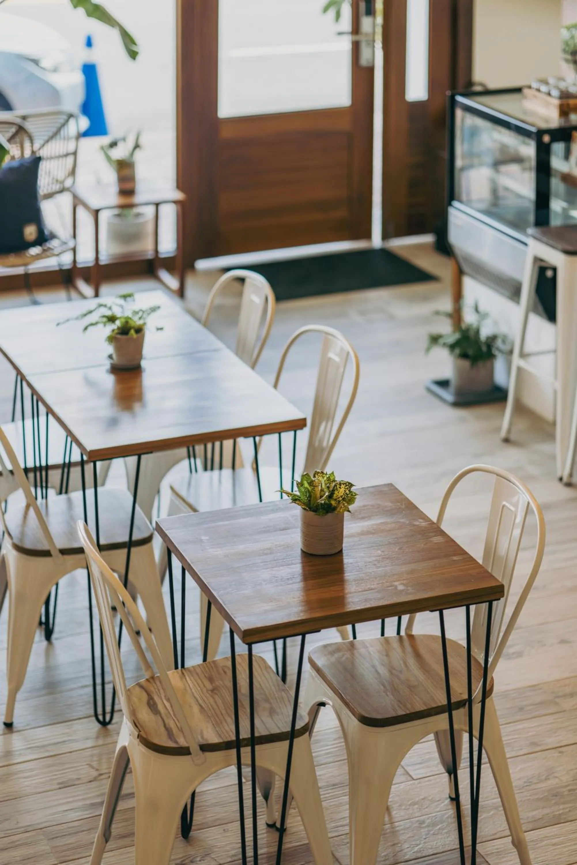 Restaurant/places to eat in Chuanfanrock Haku Beach Days Inn