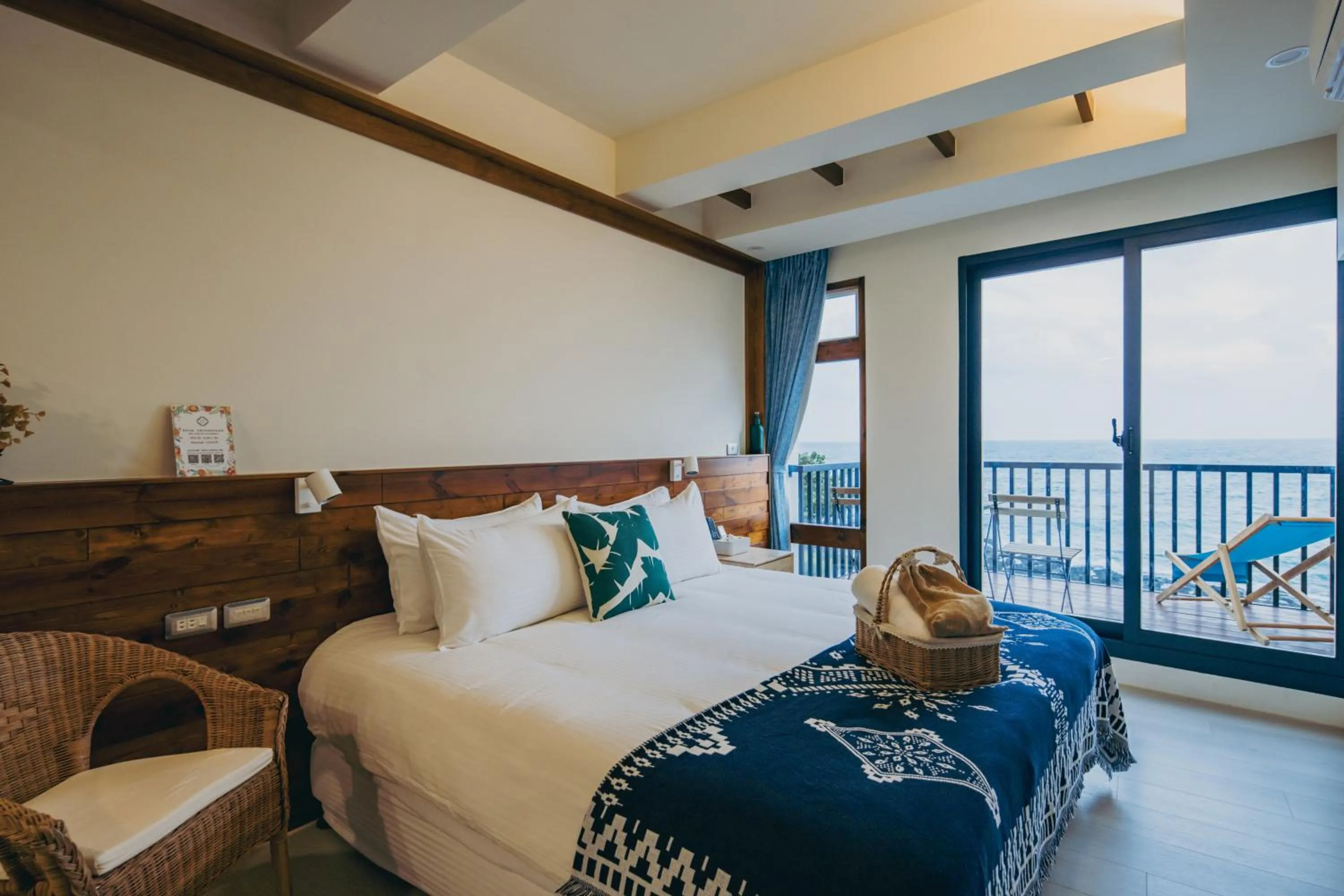 Bed in Chuanfanrock Haku Beach Days Inn