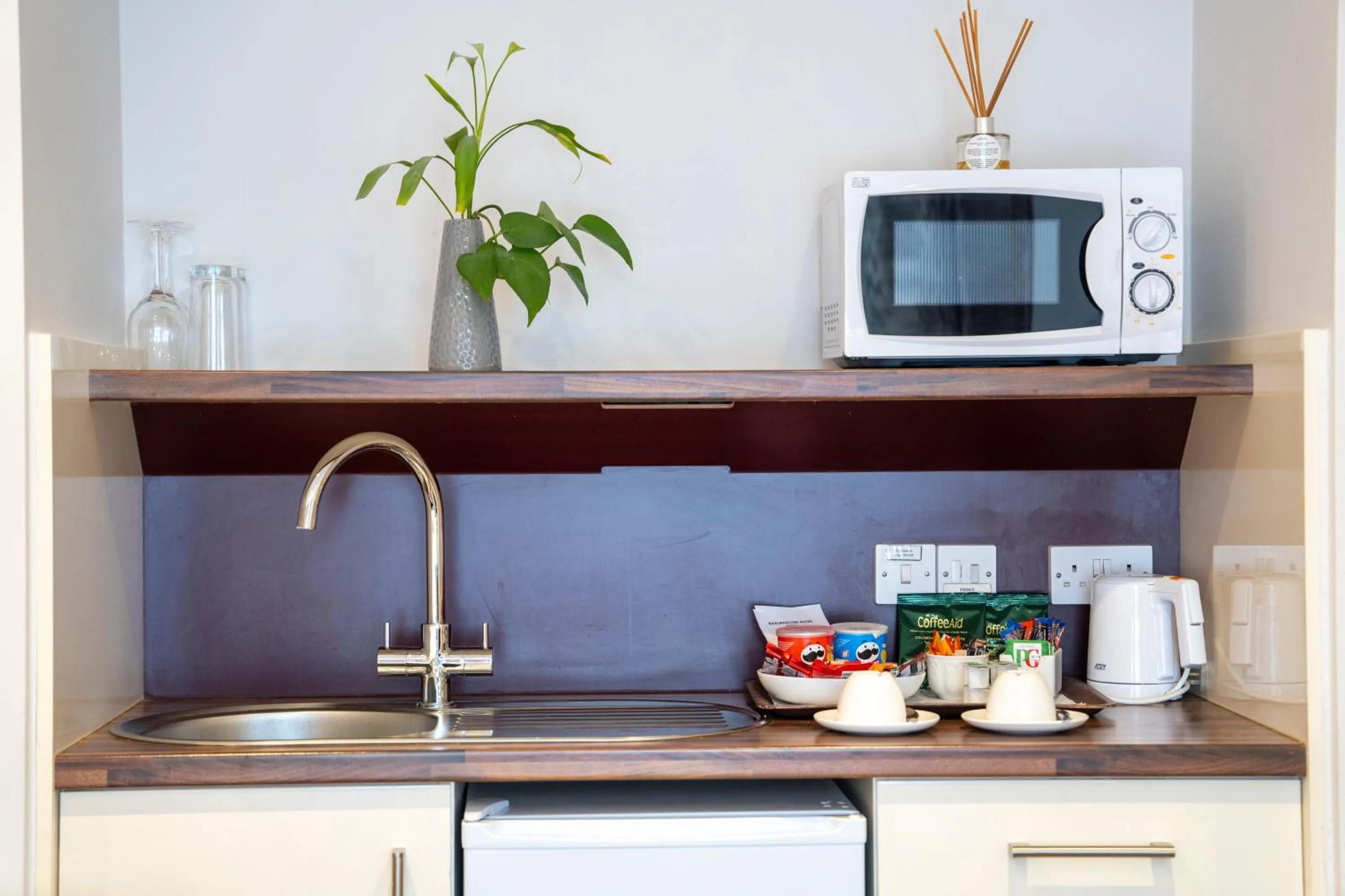 TV and multimedia in Marlborough House - Guest House